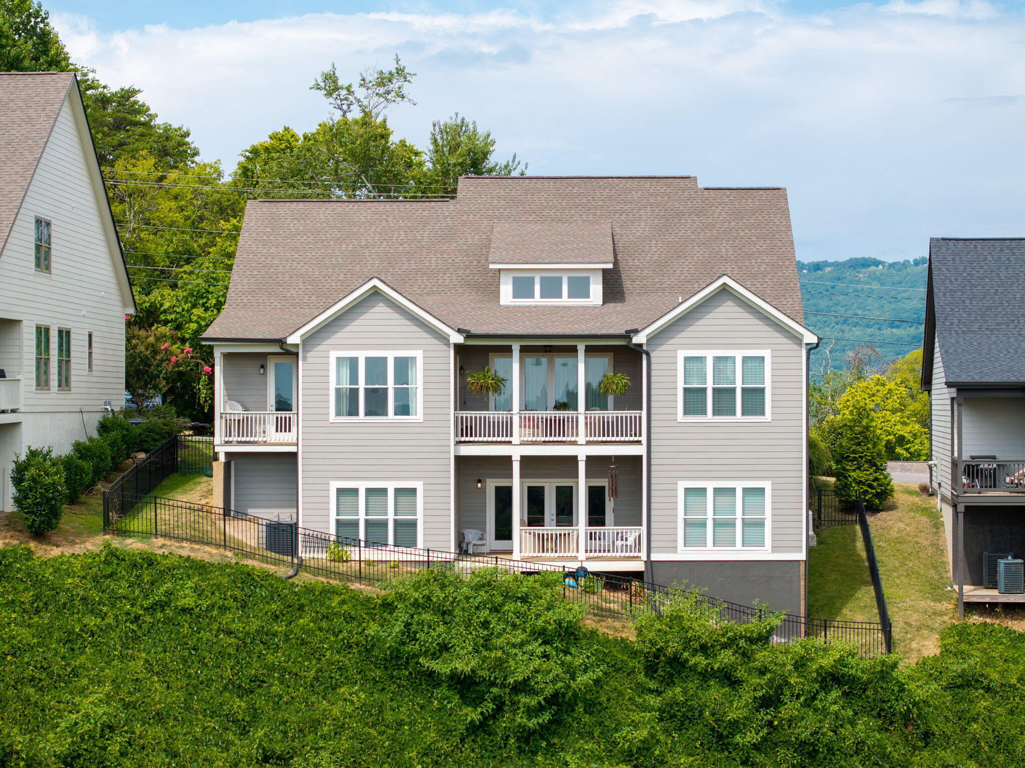 582 Whitehall Road