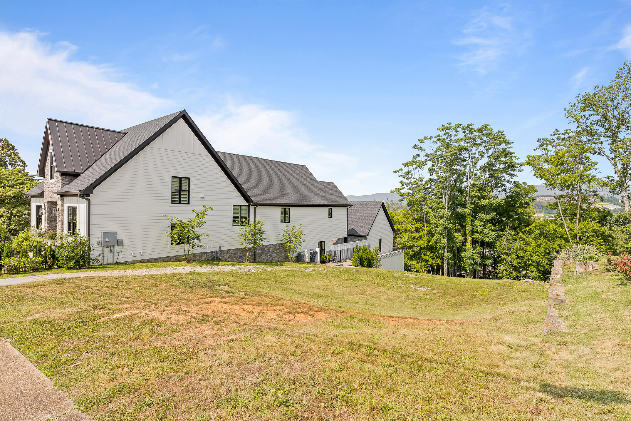 505 Forest Avenue