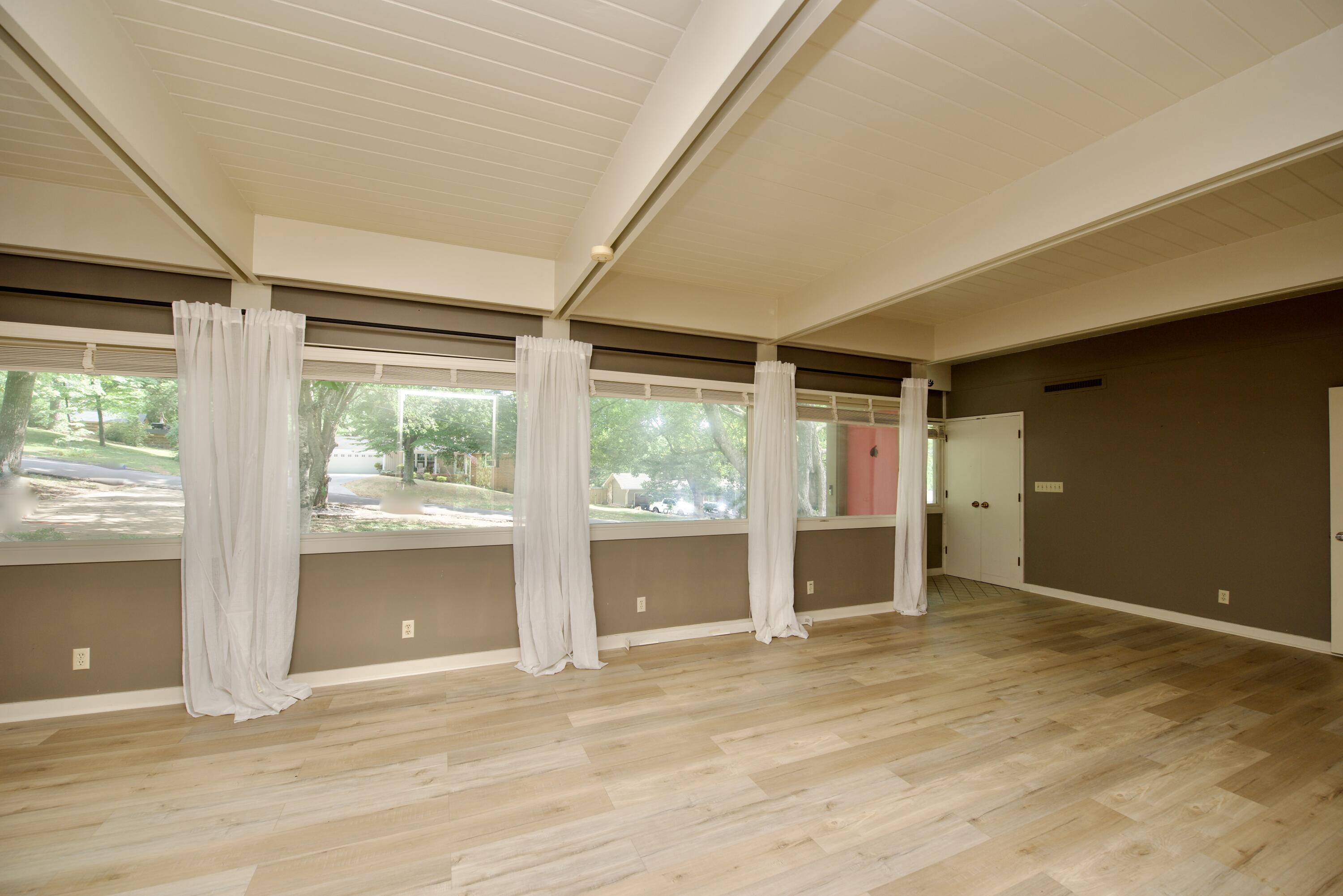 3782 Bowman Circle Drive