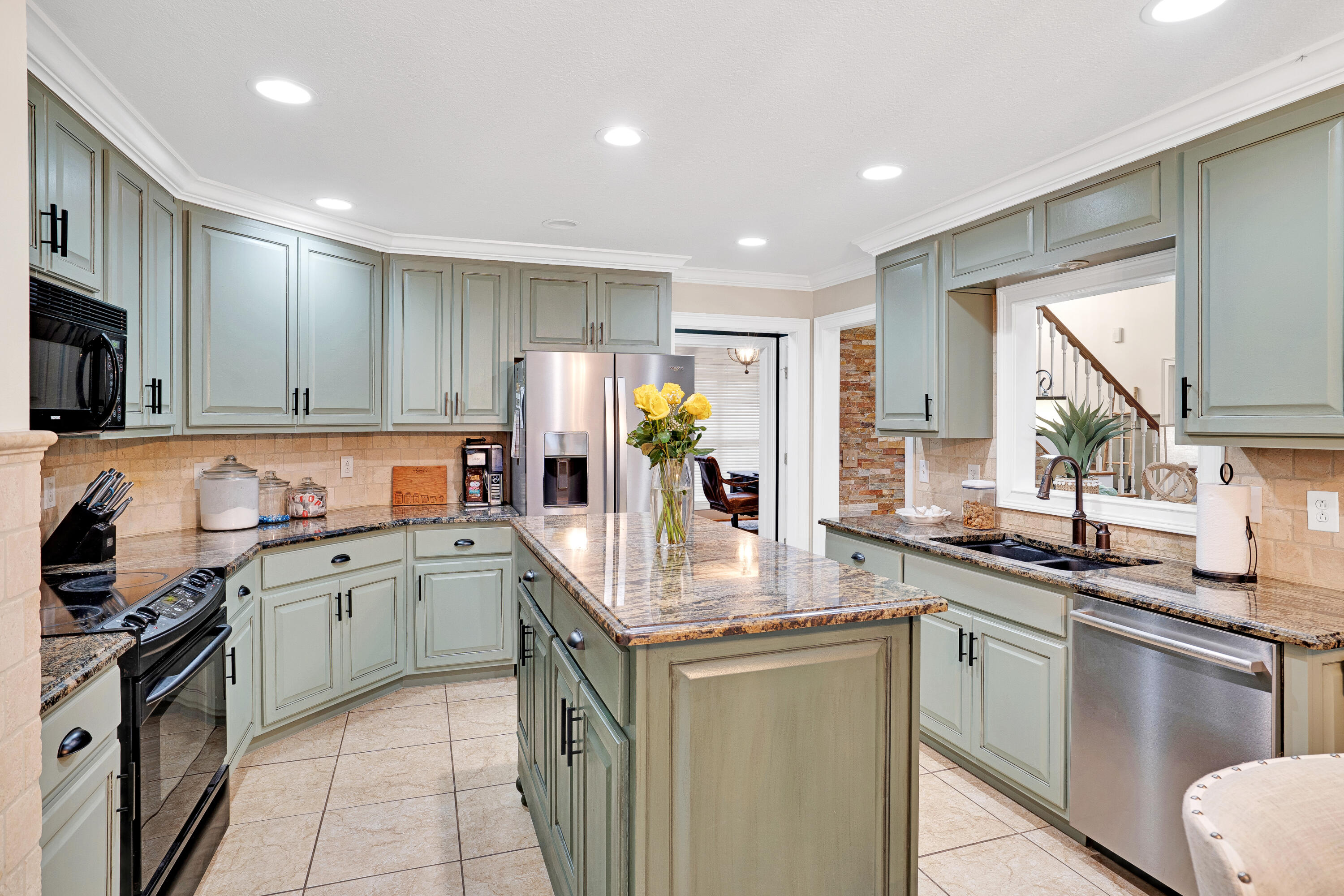 25 Deer Trail Drive