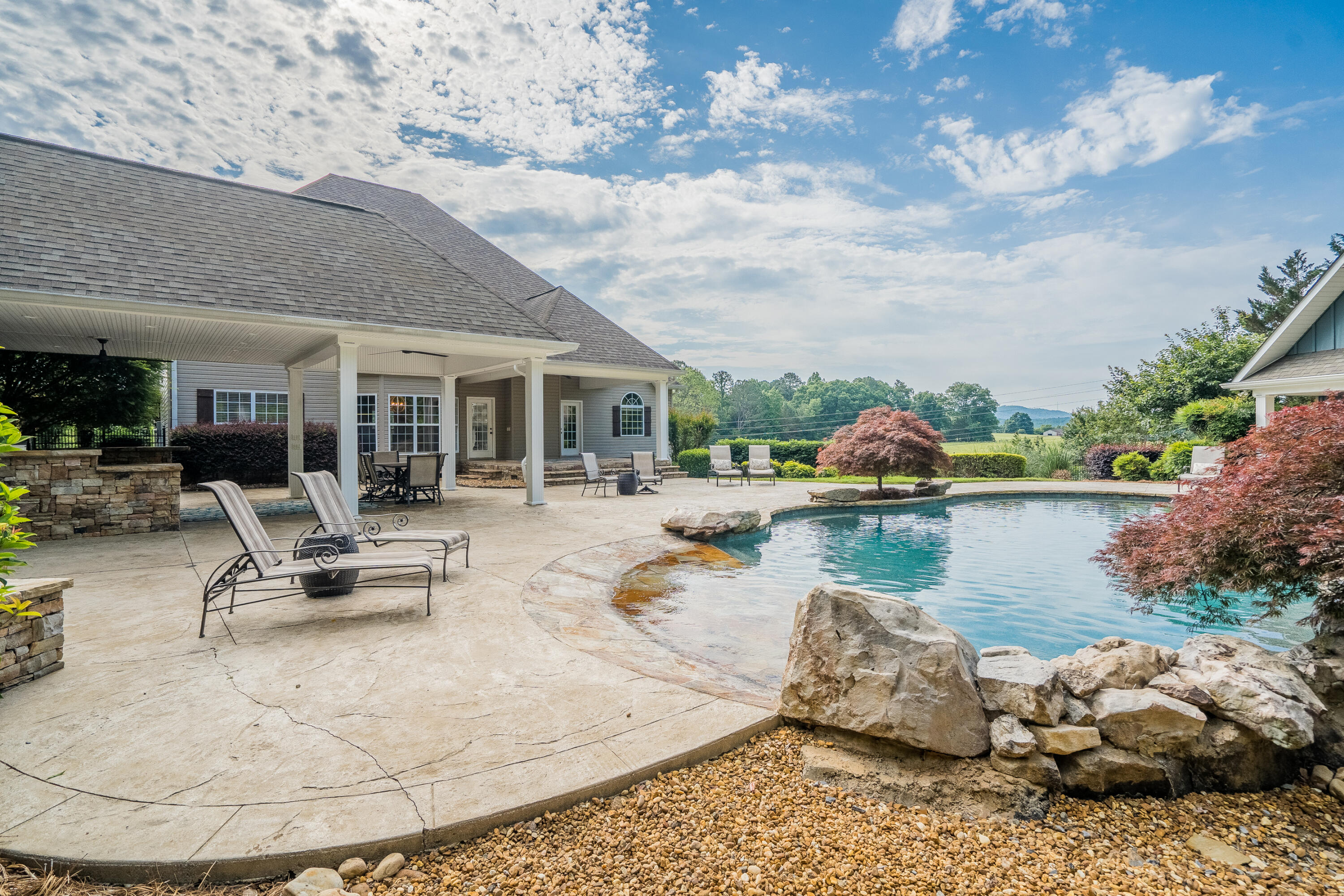 25 Deer Trail Drive