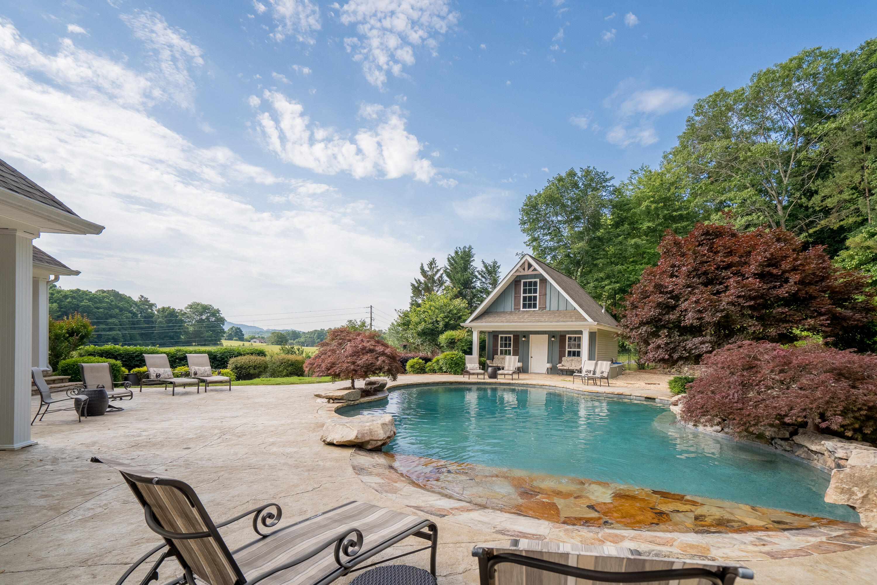 25 Deer Trail Drive
