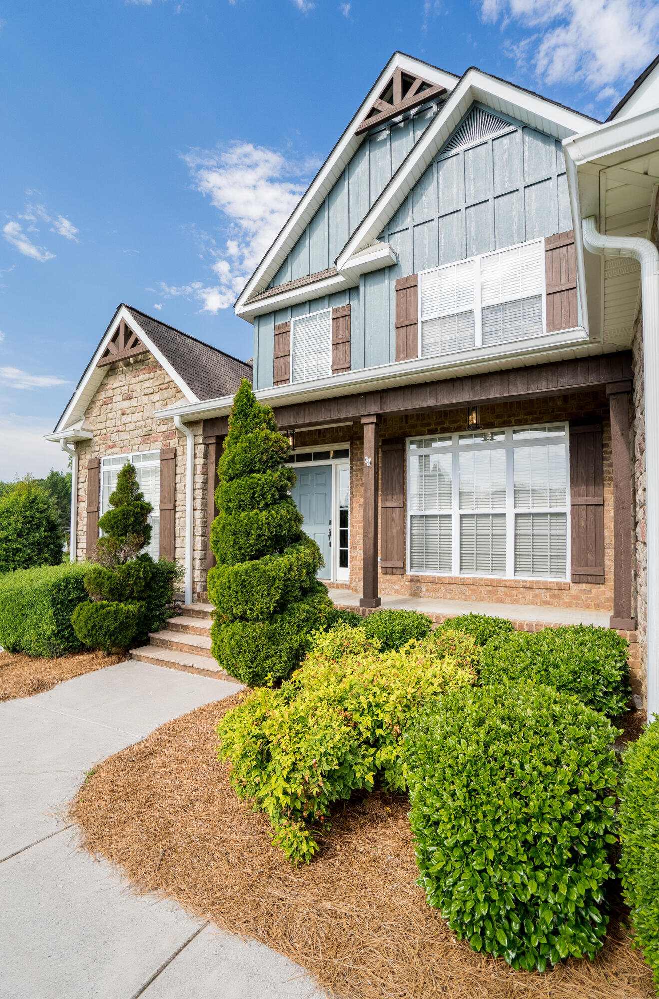 25 Deer Trail Drive