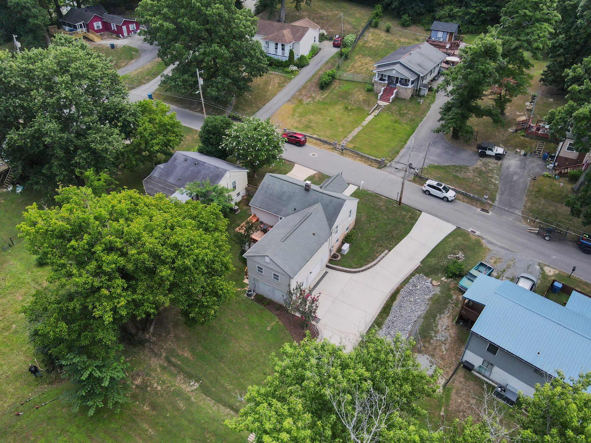 3521 Lamar Avenue