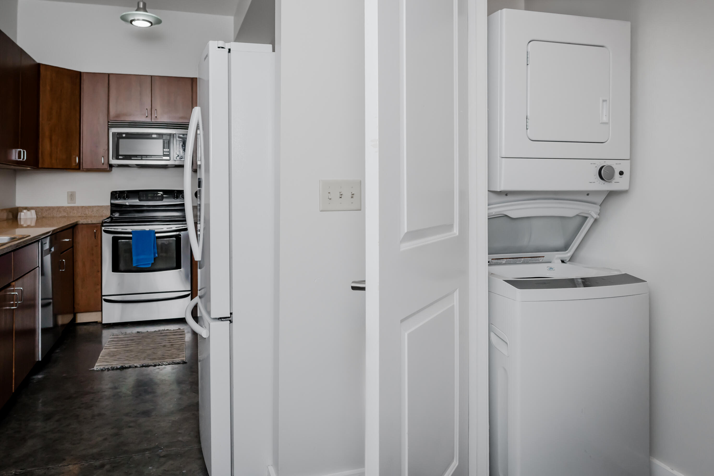 863 Flynn Street, 102