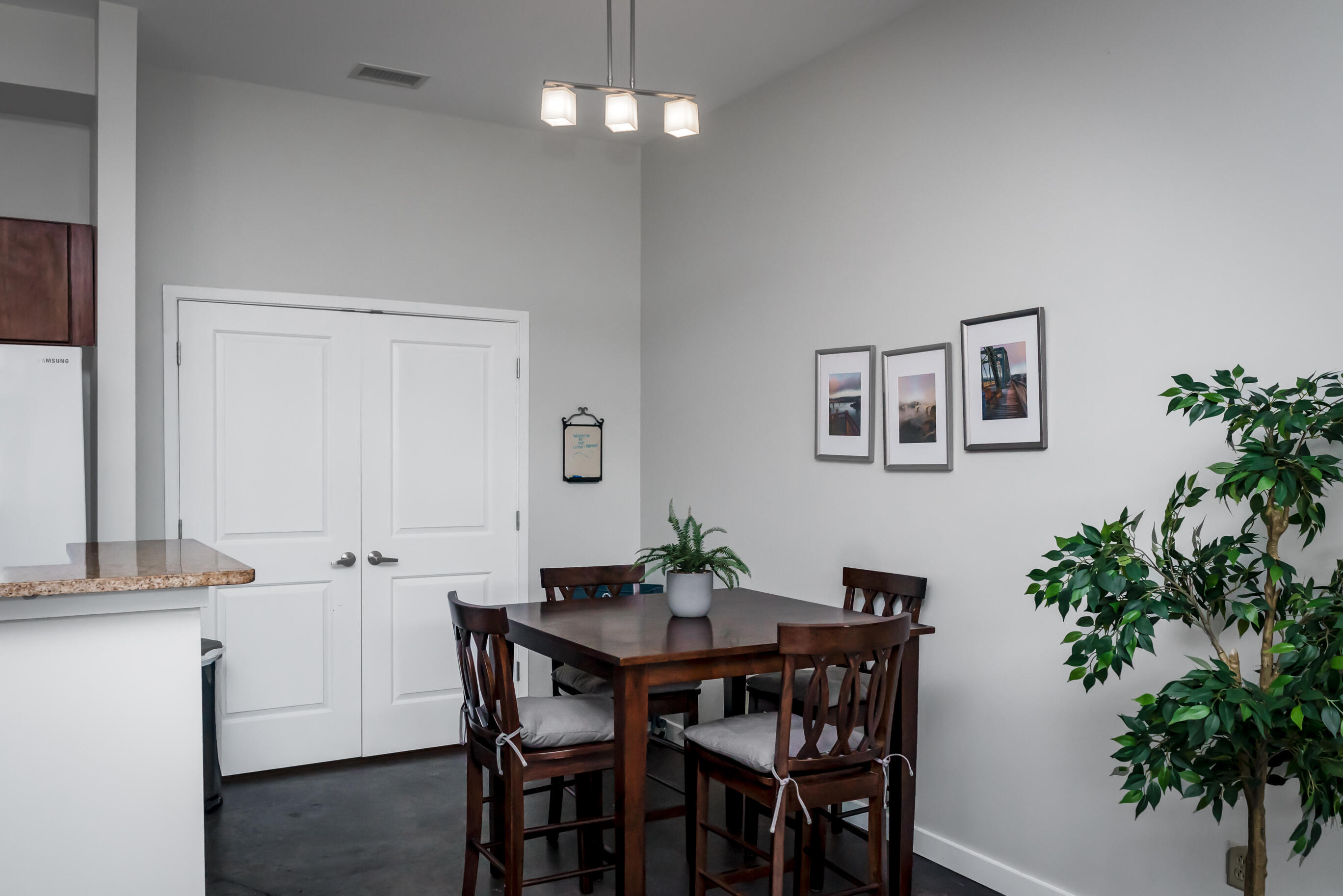 863 Flynn Street, 102