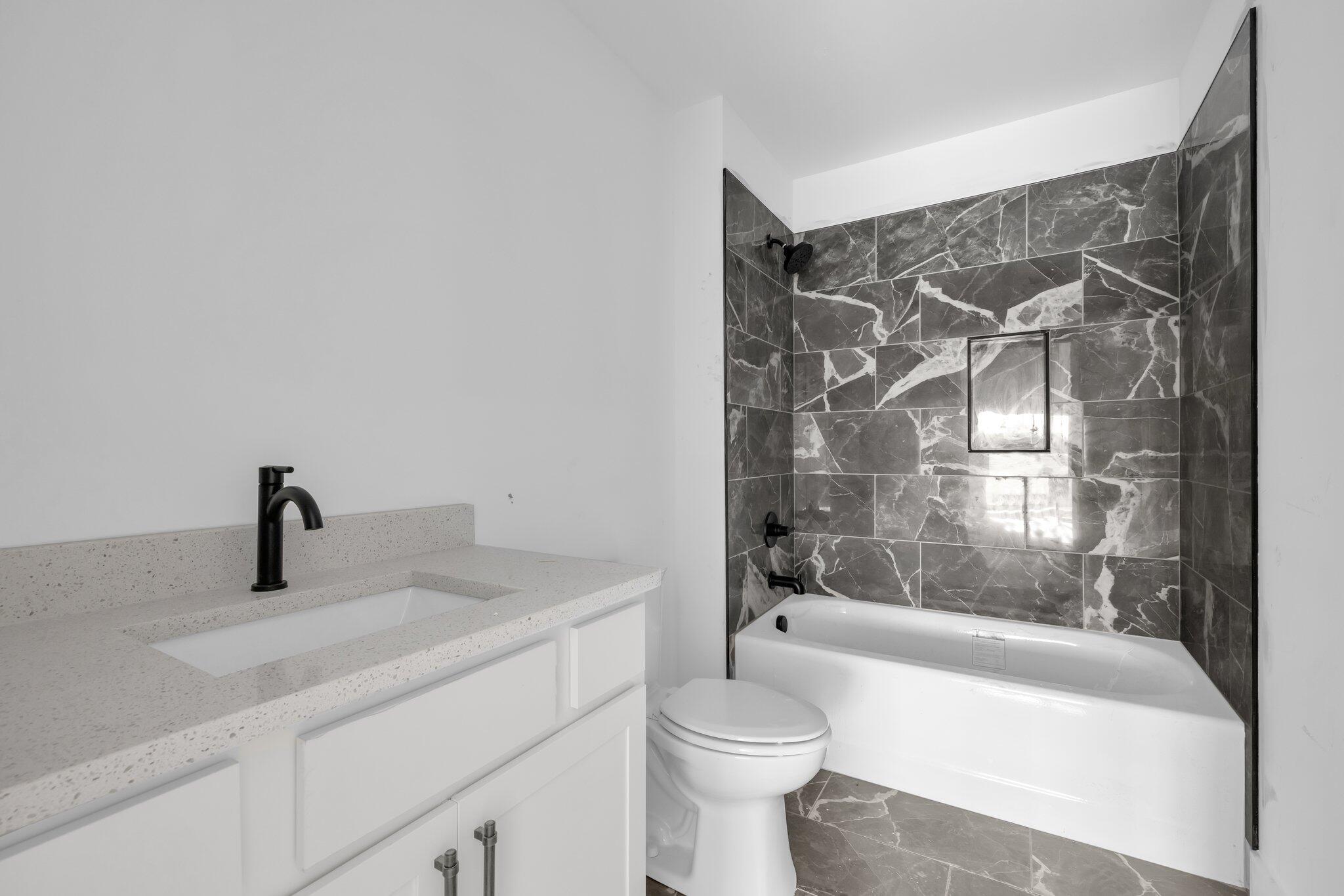 1511 Adams Street, 101