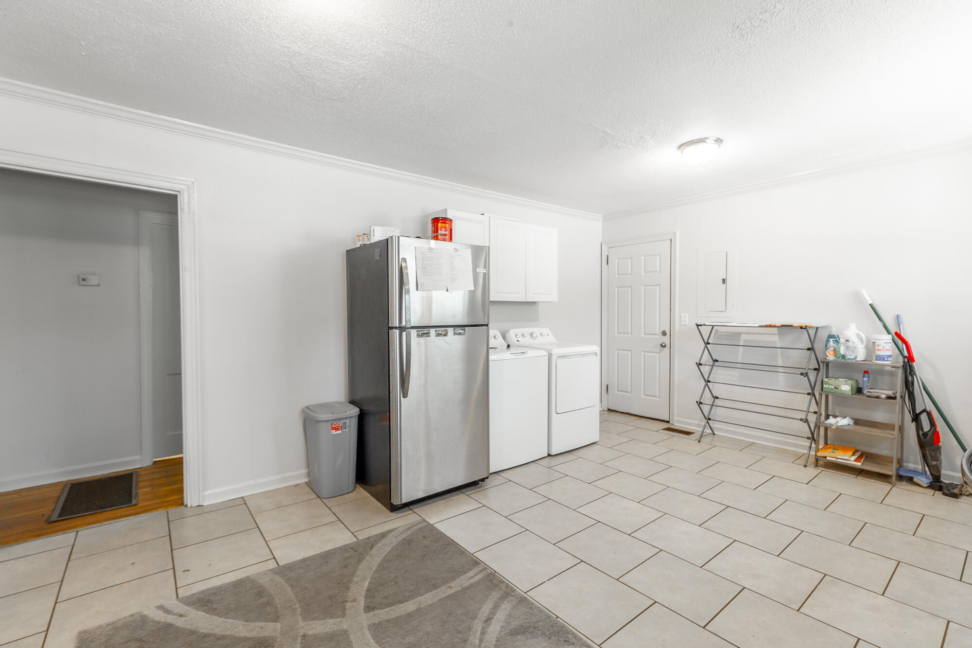 1005 S Highland Park Avenue