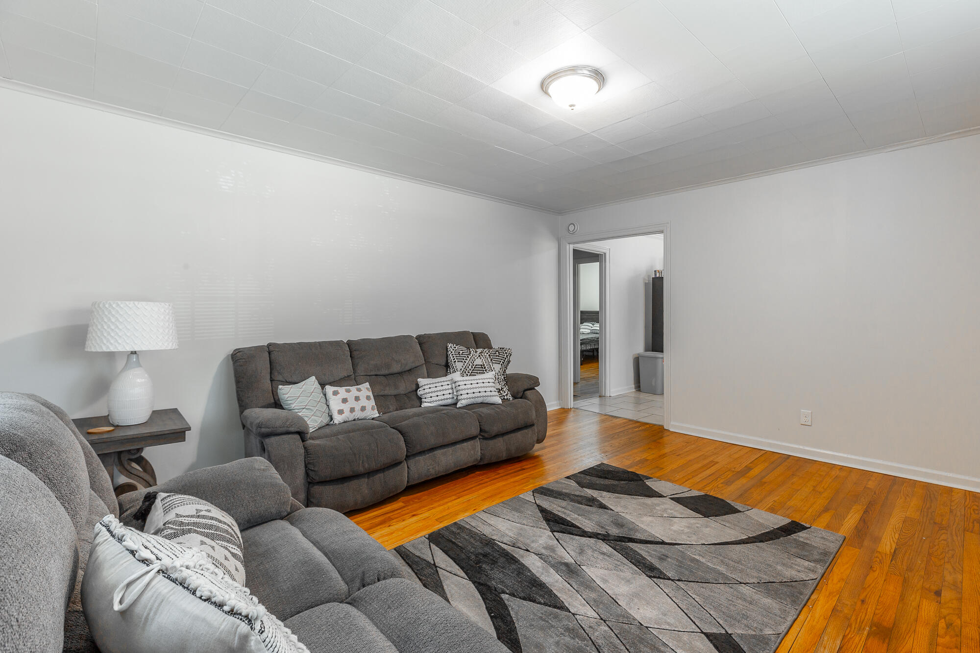 1005 S Highland Park Avenue