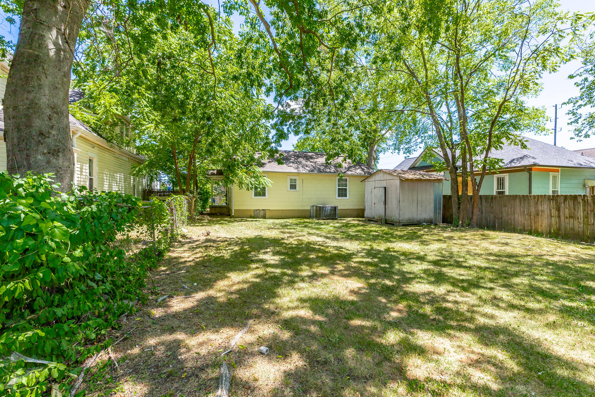 1005 S Highland Park Avenue