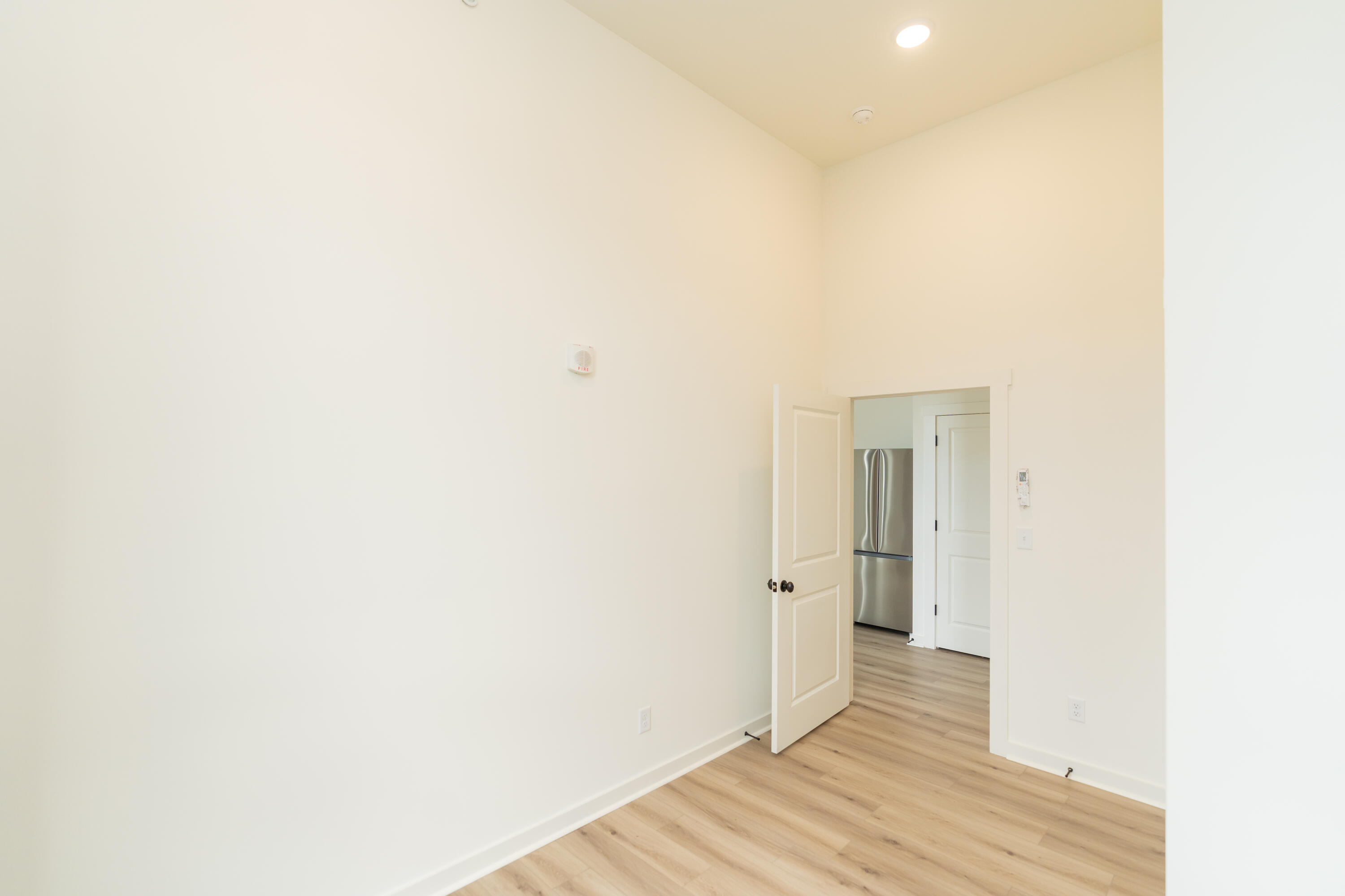 745 E Main Street, 416