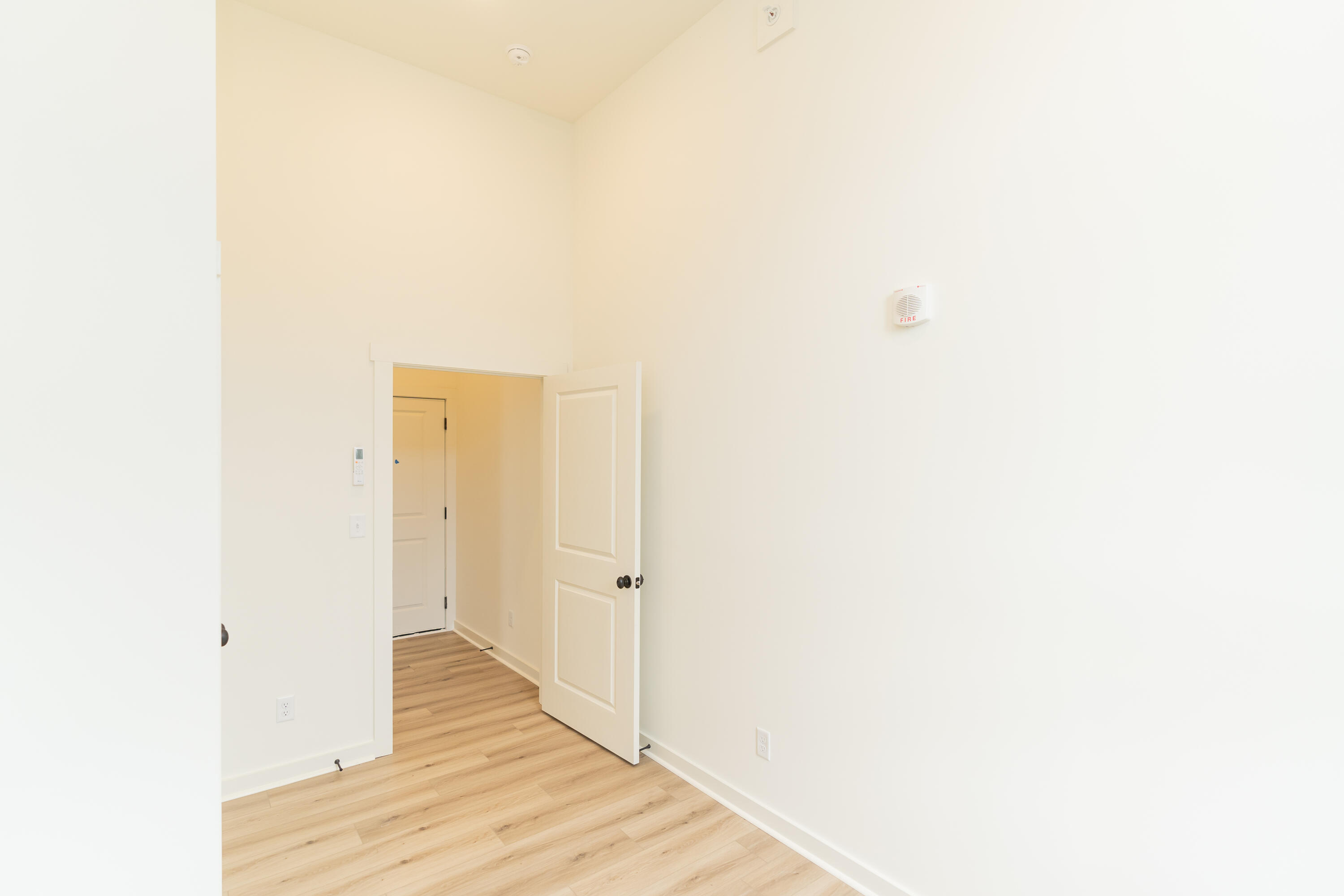 745 E Main Street, 416