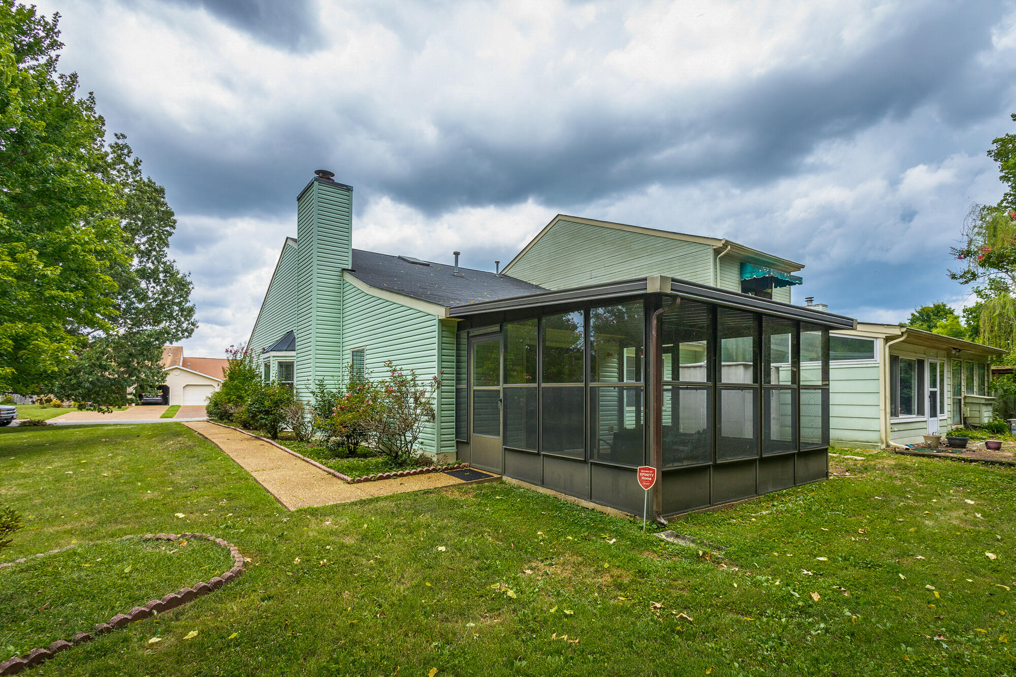 6571 Hickory Brook Road