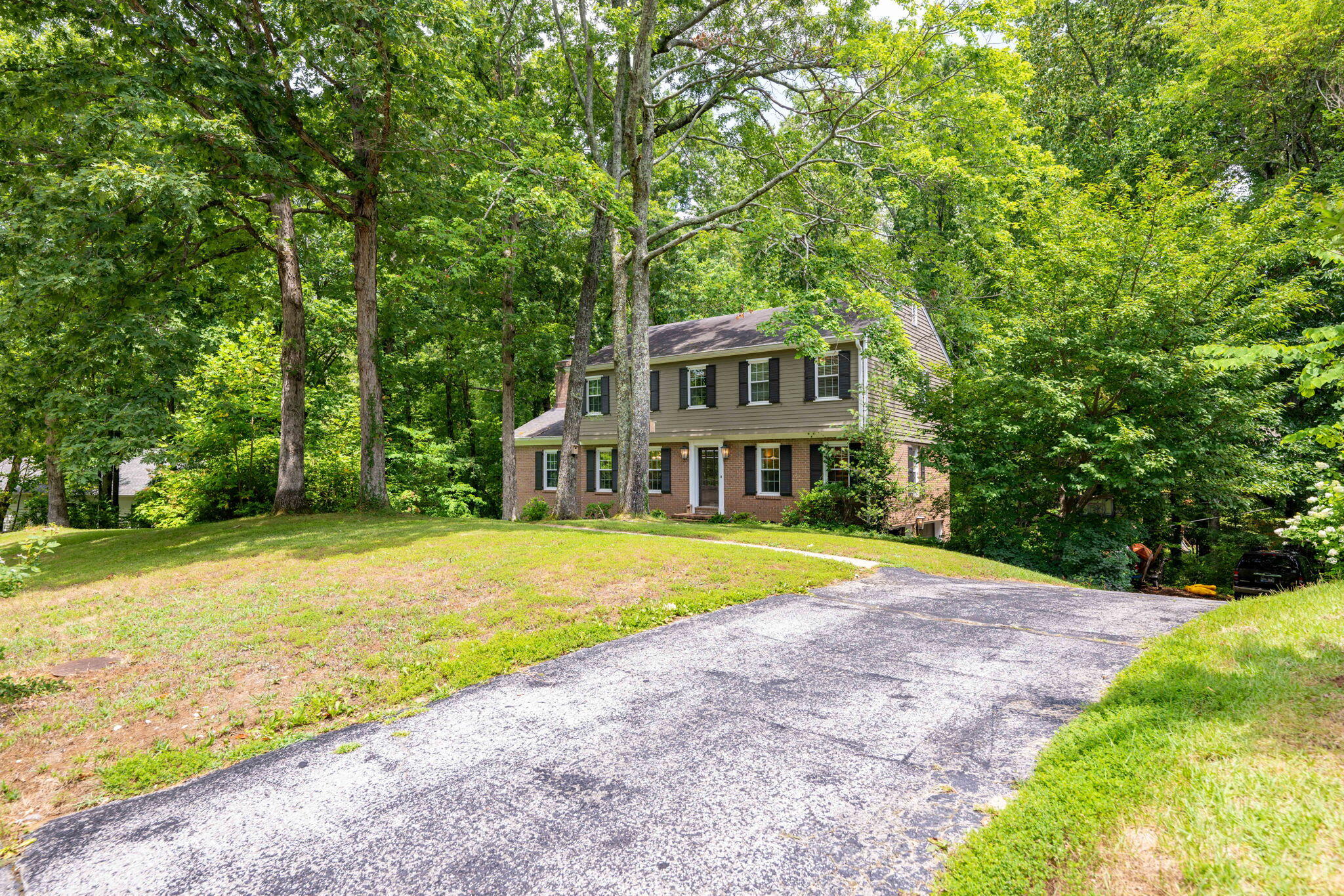 1236 Mountain Brook Circle