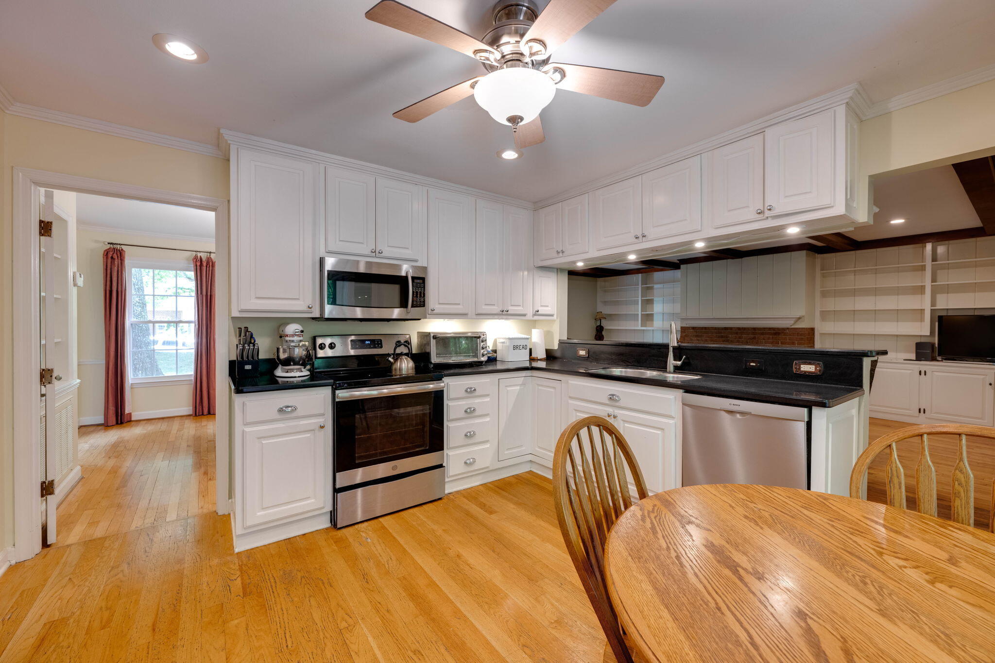1236 Mountain Brook Circle