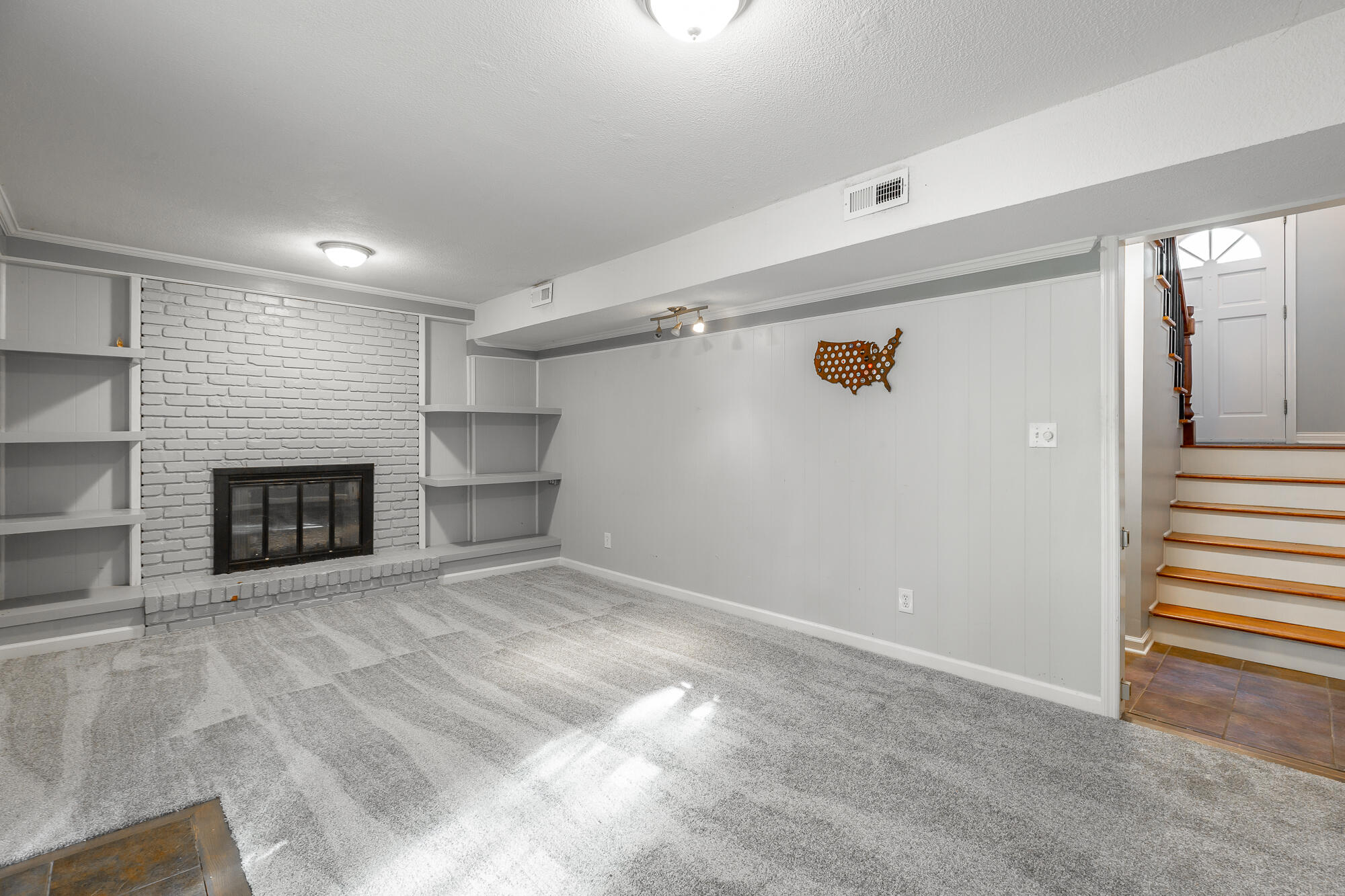 8450 Cross Timbers Cir
