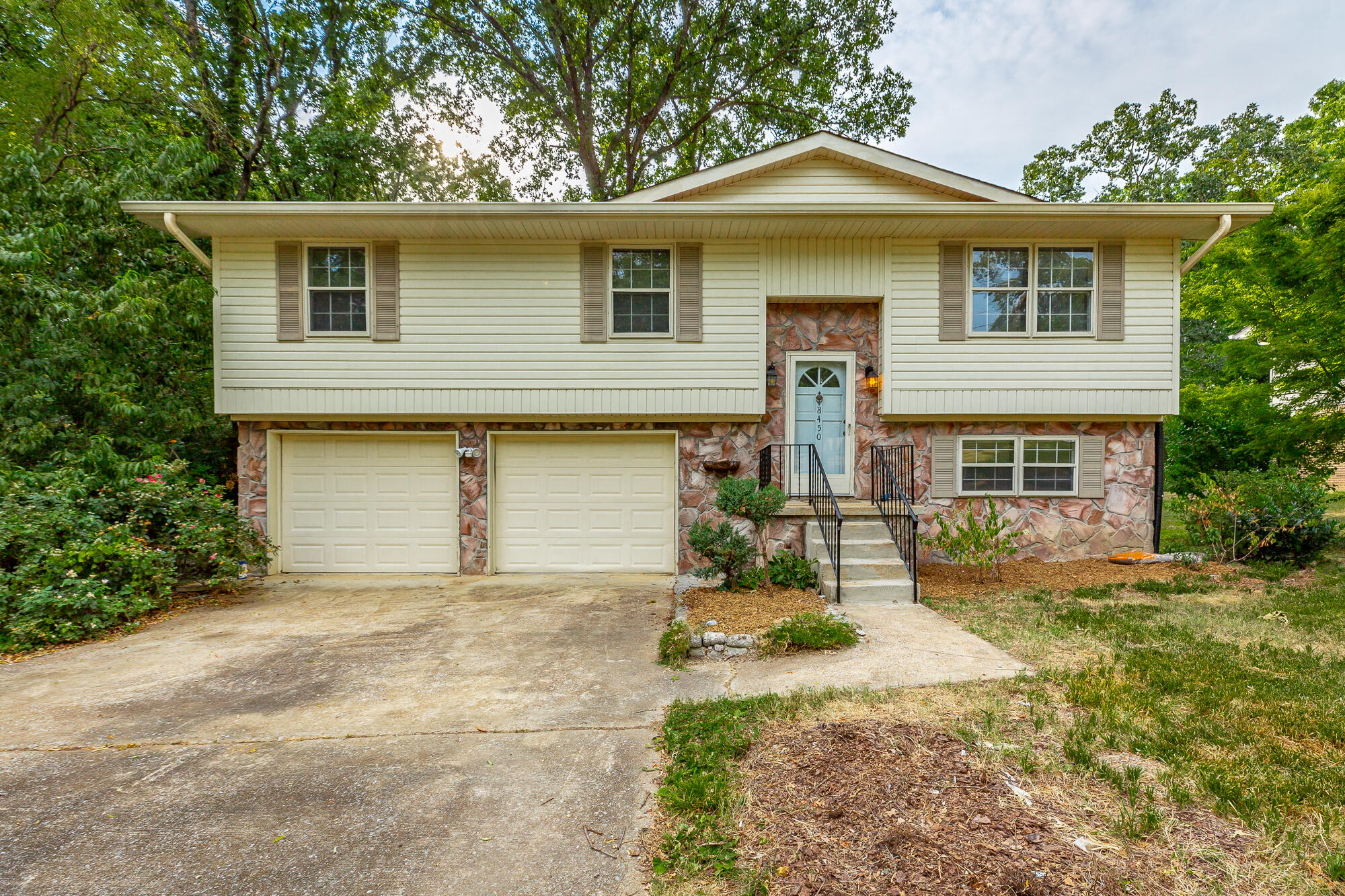 8450 Cross Timbers Cir