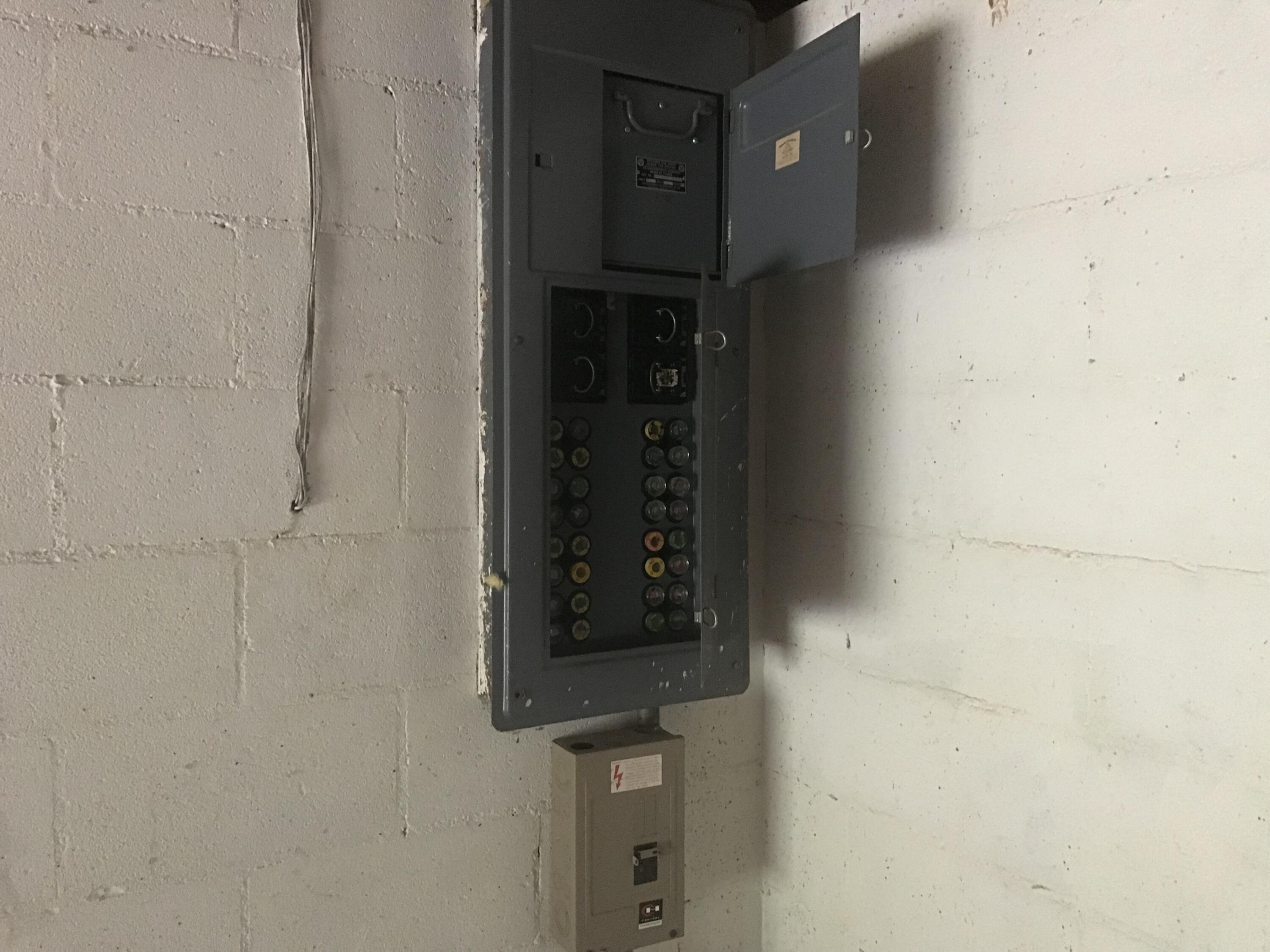 10508 Brickhill Lane