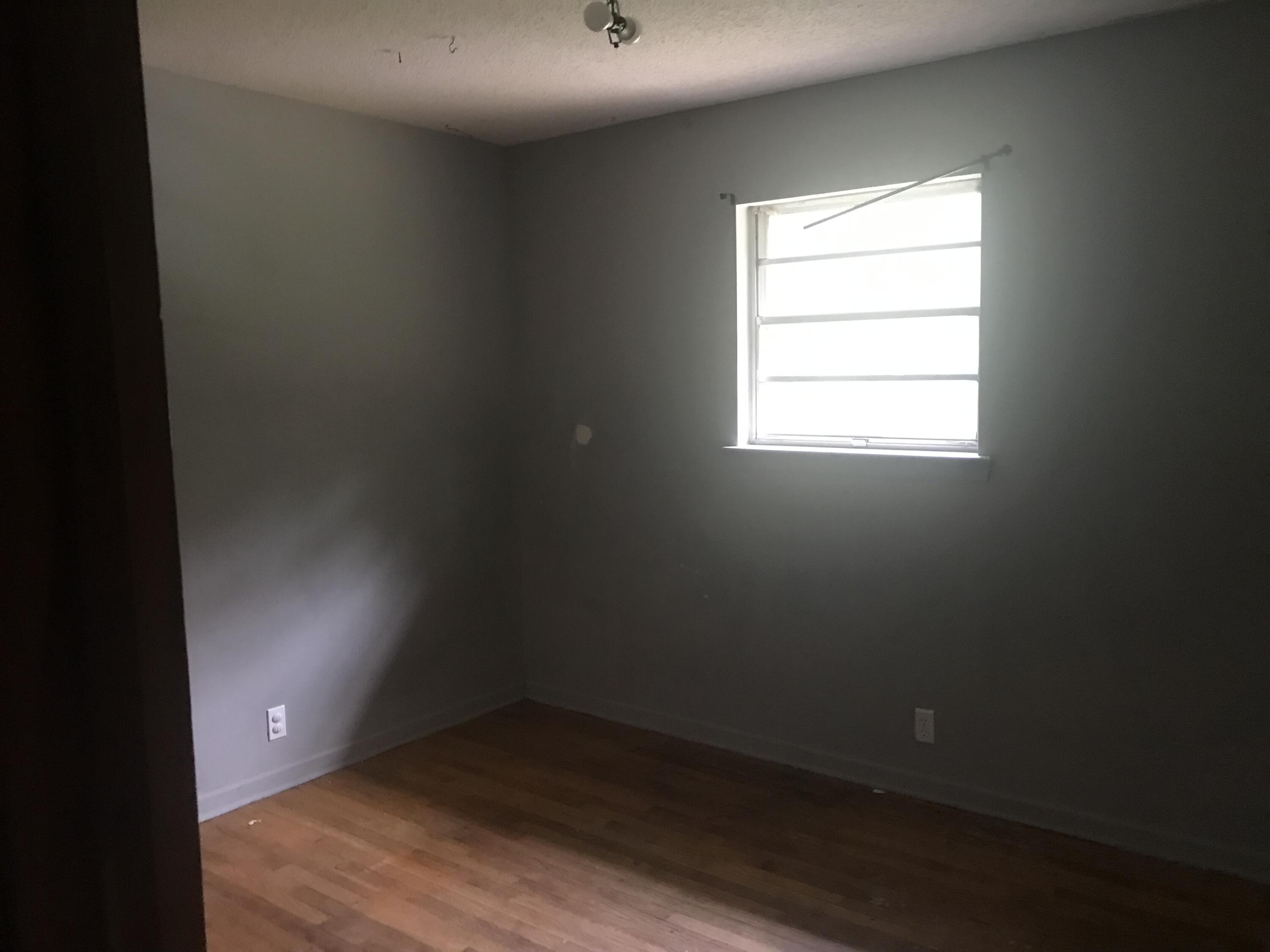 10508 Brickhill Lane