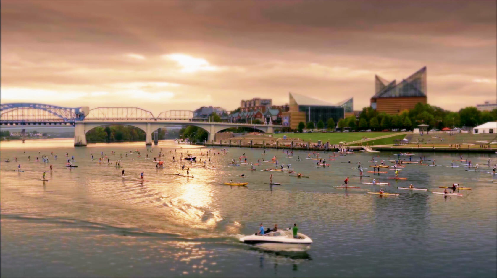 1085 W Mississippi Avenue