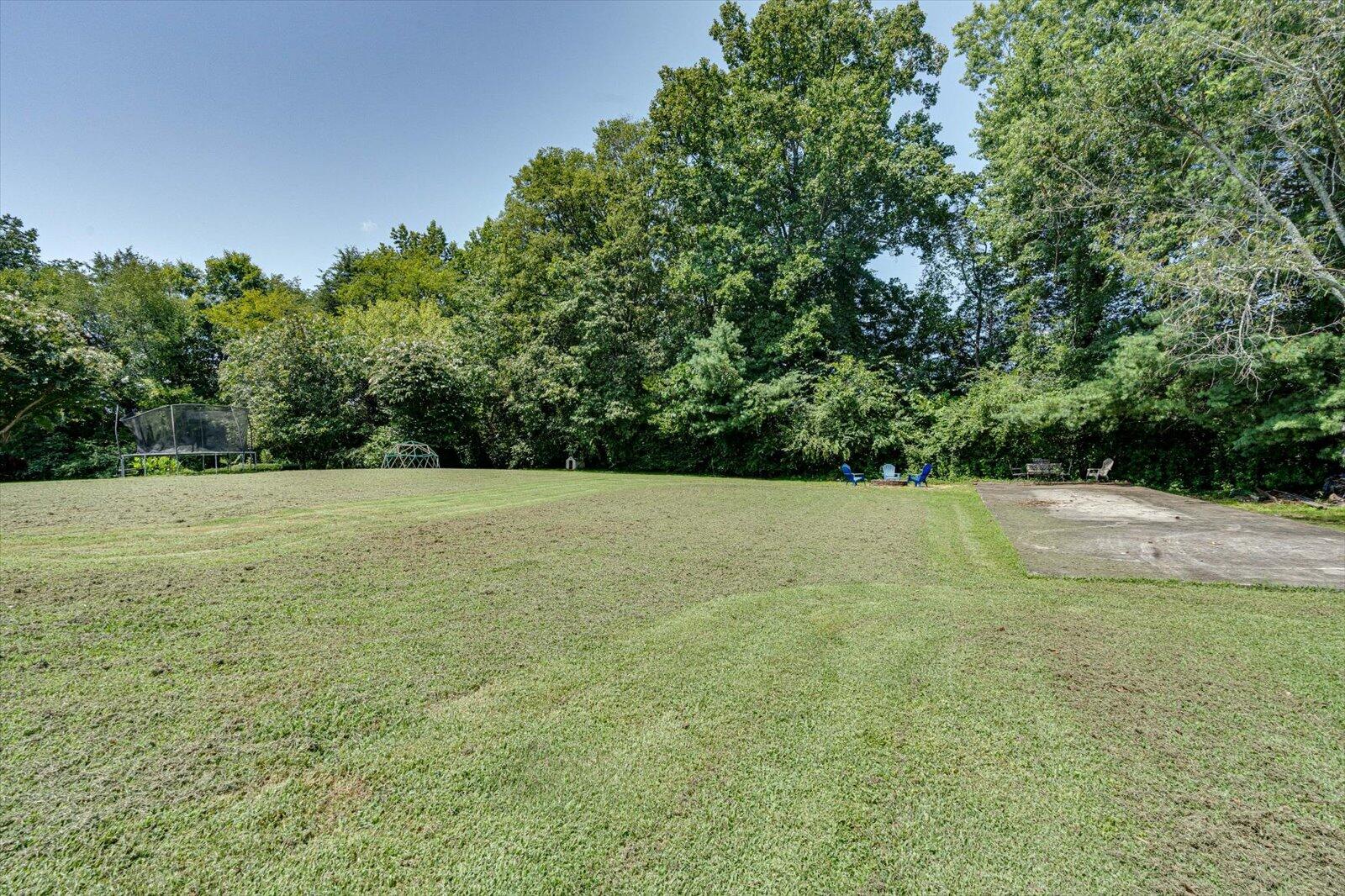 701 NW Everhart Dr