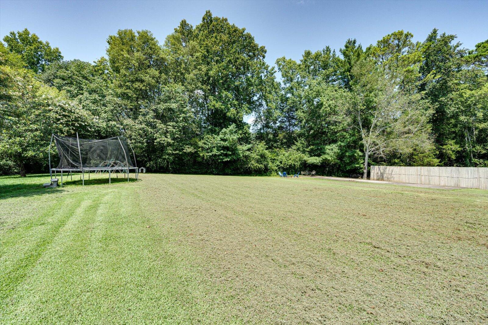701 NW Everhart Dr
