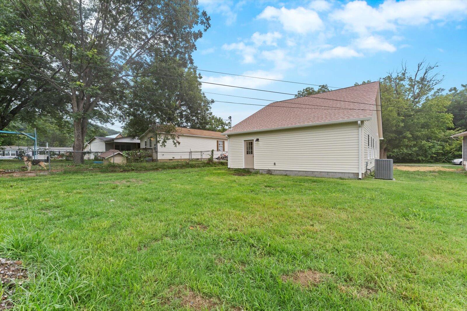 216 Oak Avenue