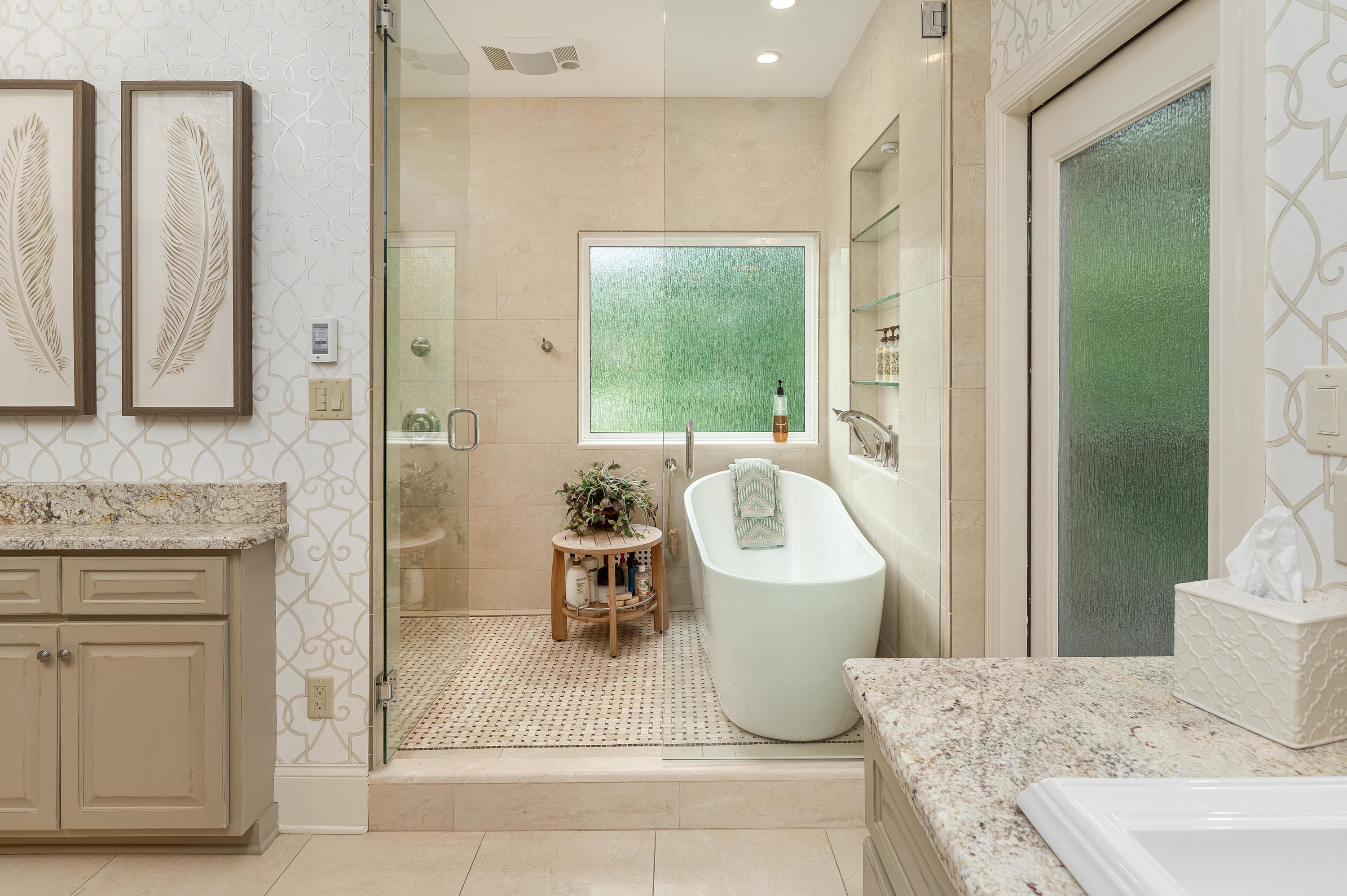 353 Bridgewater Drive, McDonald