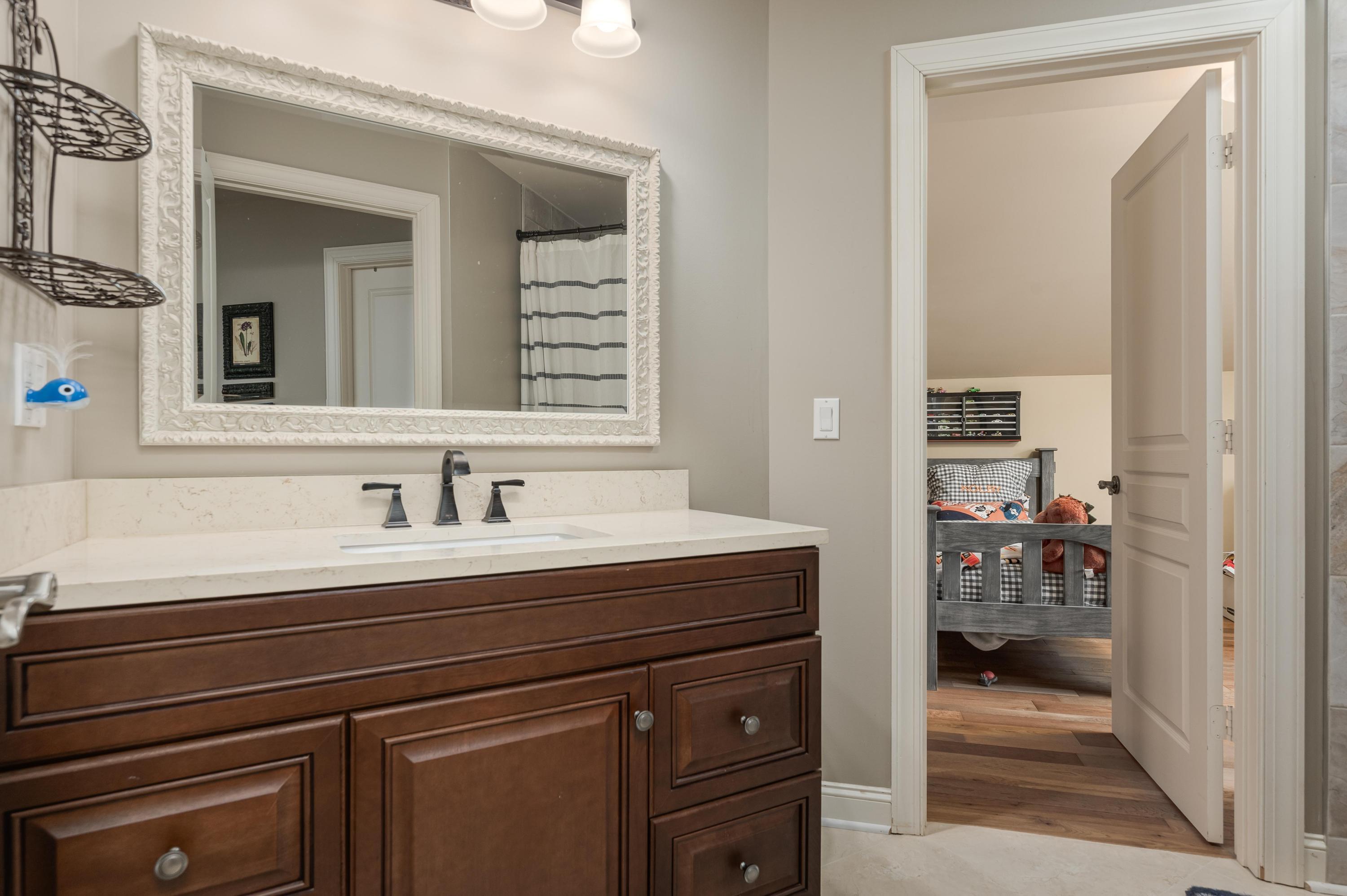 353 Bridgewater Drive, McDonald