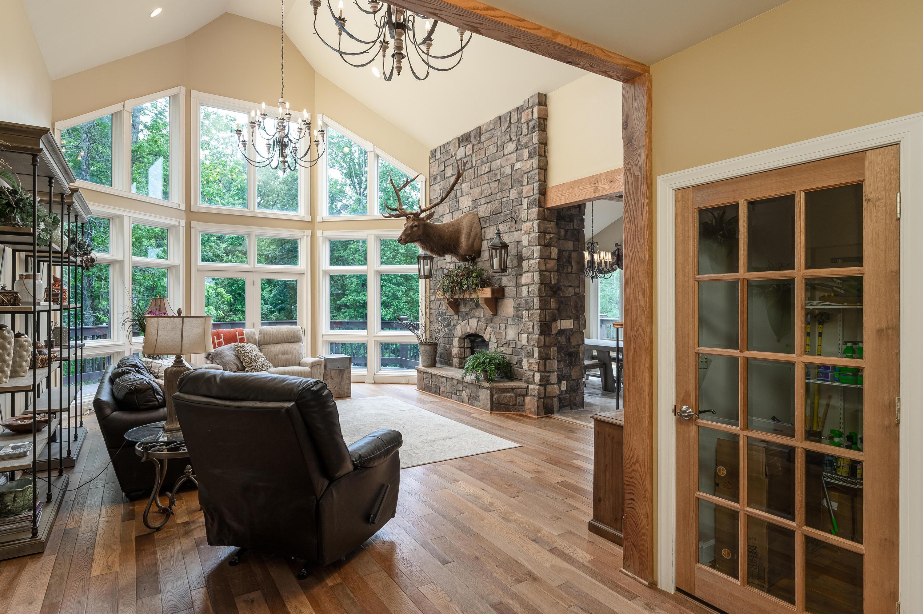 353 Bridgewater Drive, McDonald