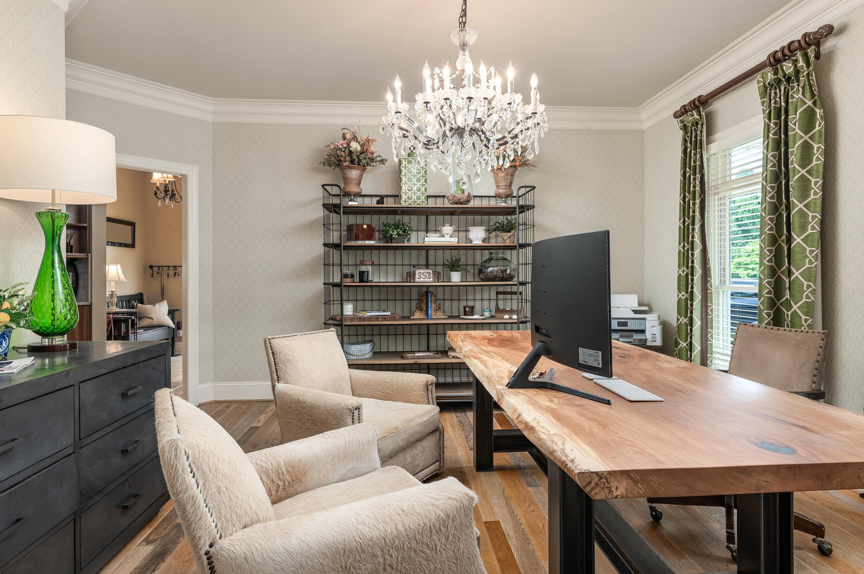 353 Bridgewater Drive, McDonald