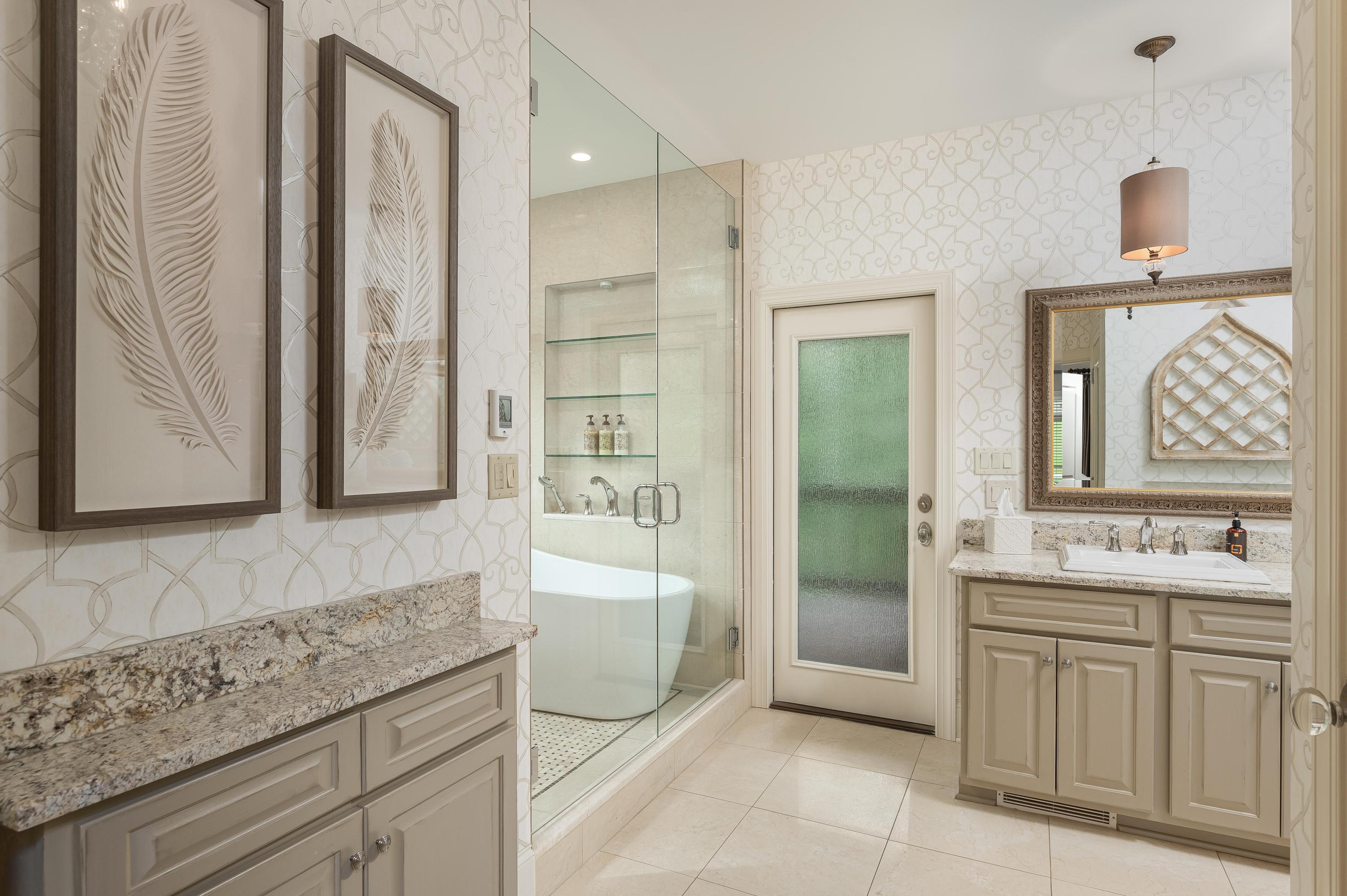 353 Bridgewater Drive, McDonald