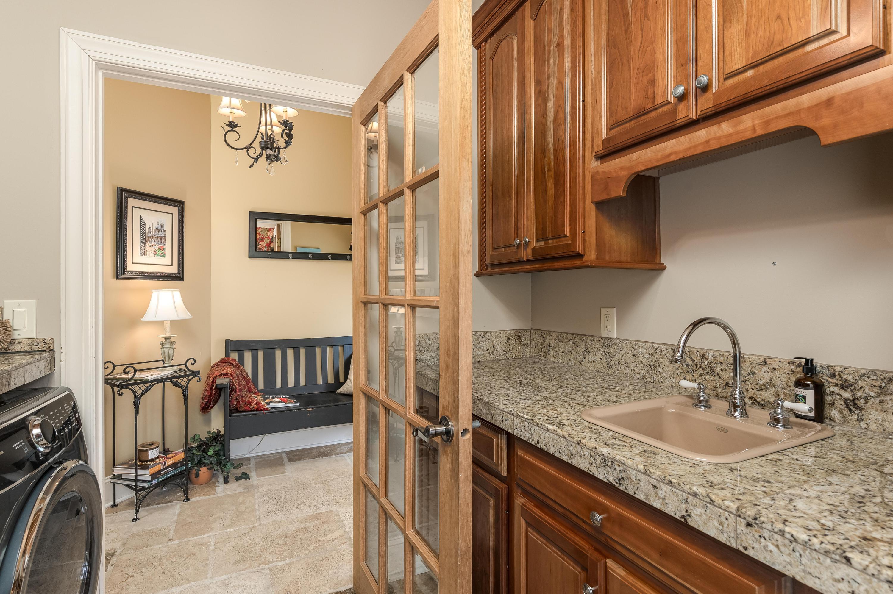 353 Bridgewater Drive, McDonald