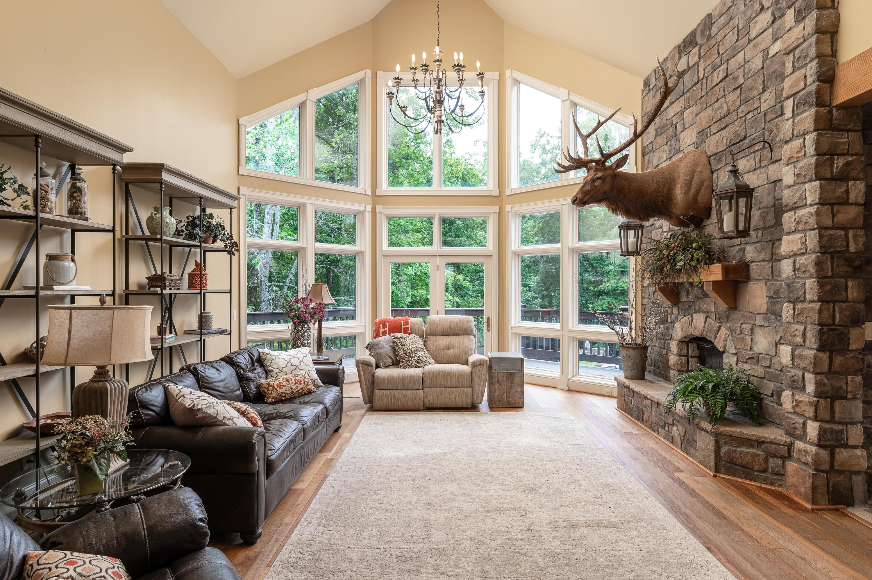 353 Bridgewater Drive, McDonald