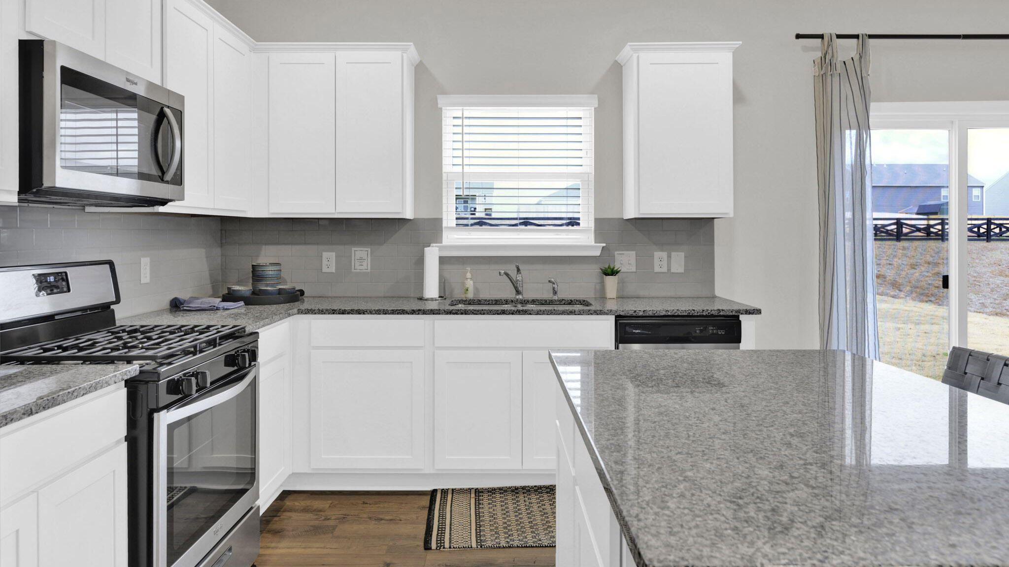 8134 Watercolour Lane