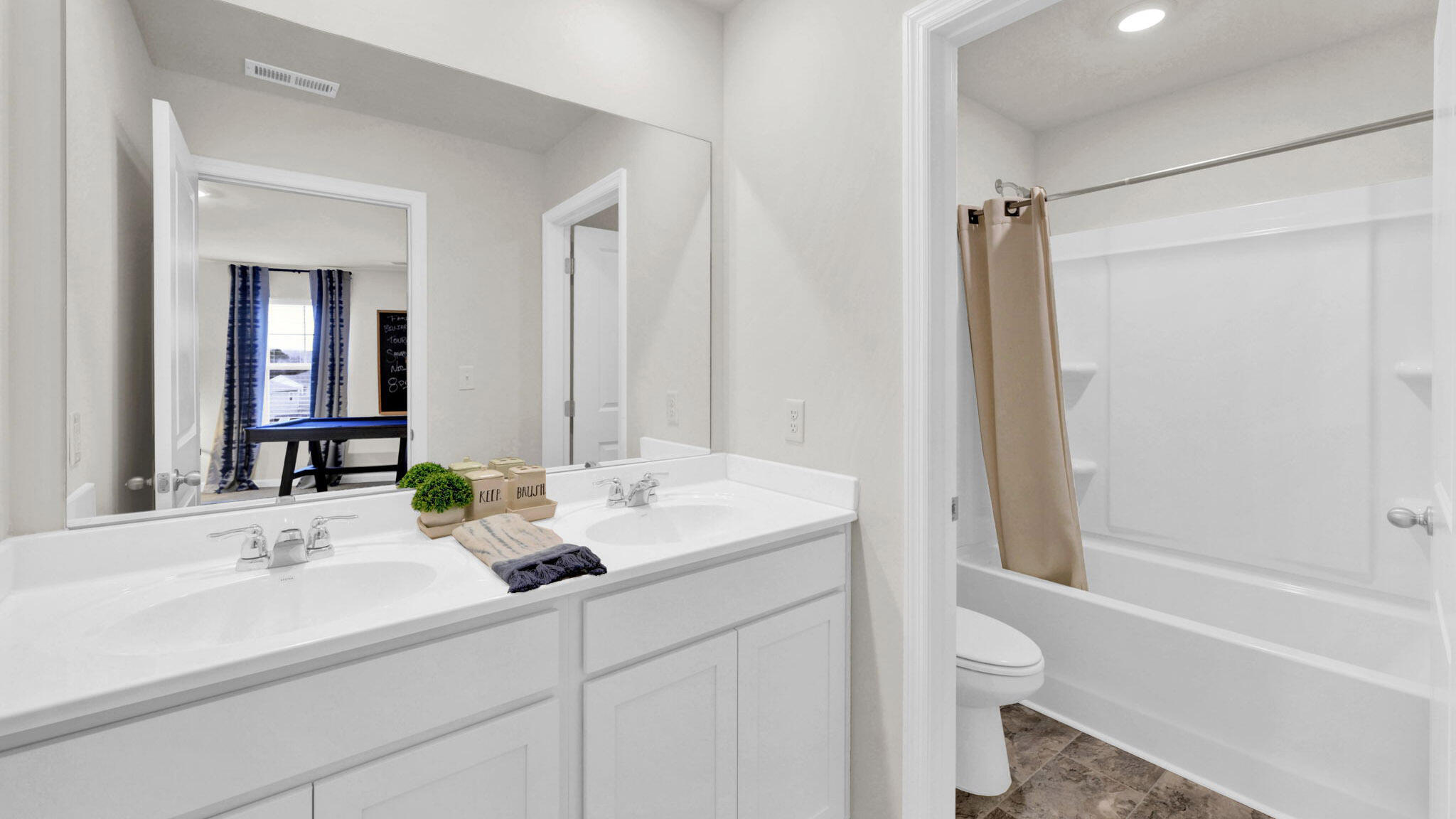 8134 Watercolour Lane