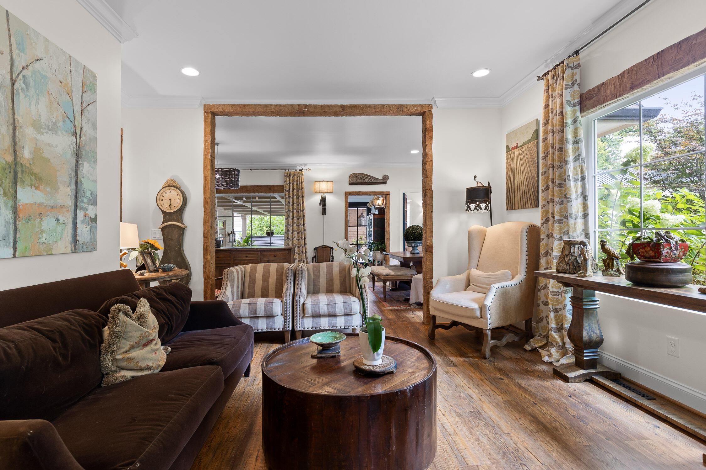 8365 Glenshire Lane