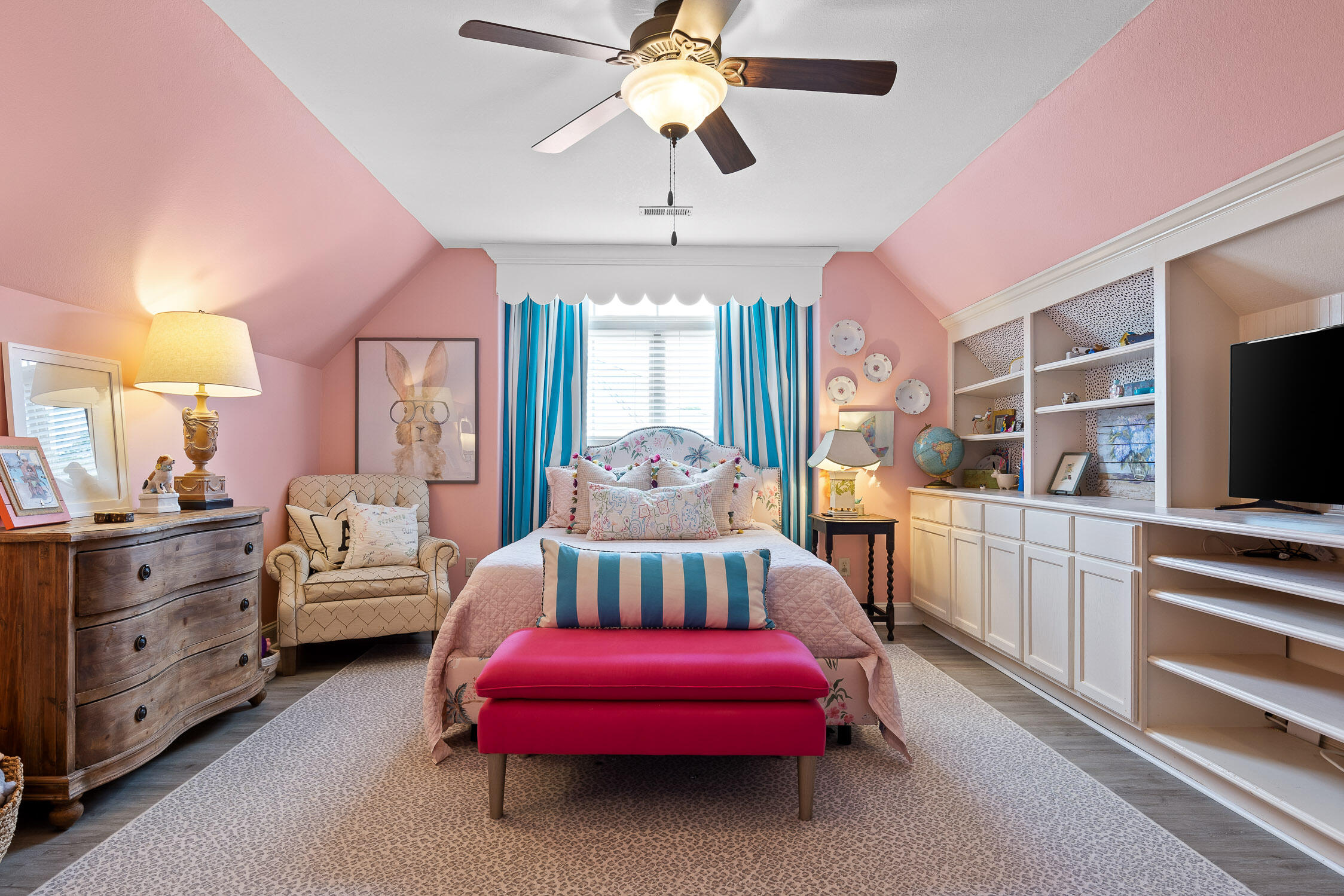 8365 Glenshire Lane