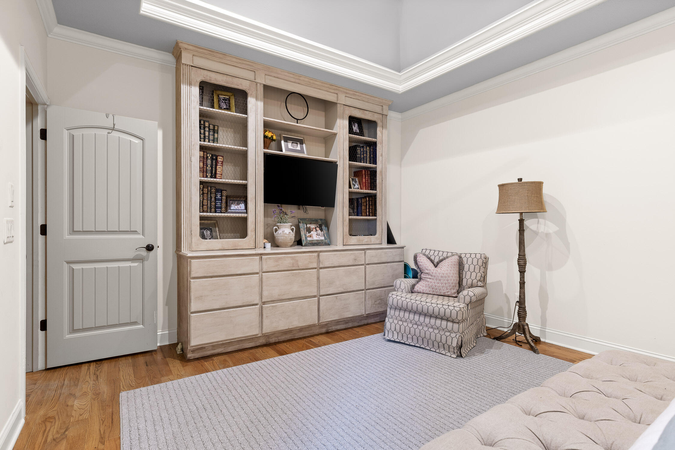 8365 Glenshire Lane
