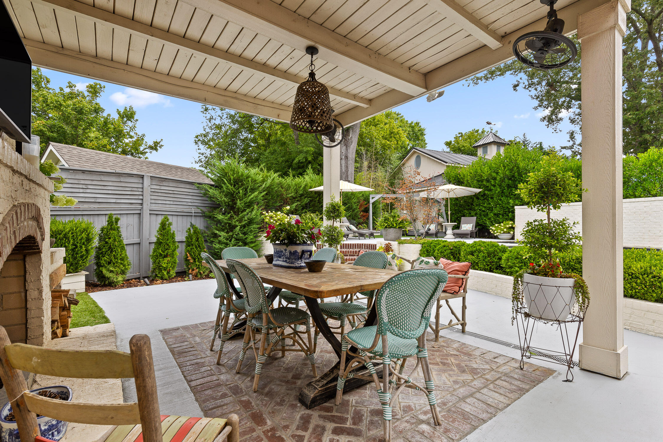 8365 Glenshire Lane