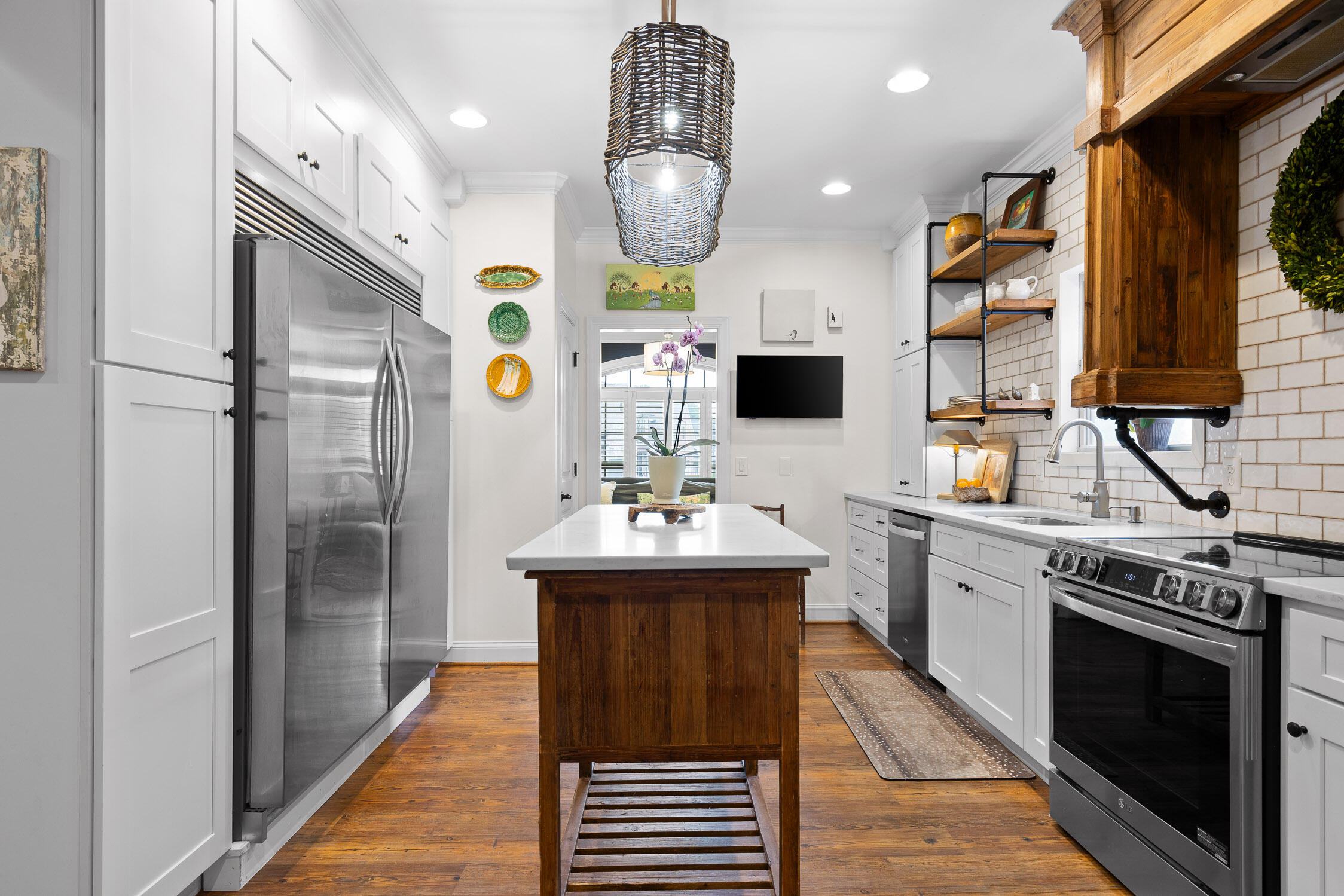 8365 Glenshire Lane
