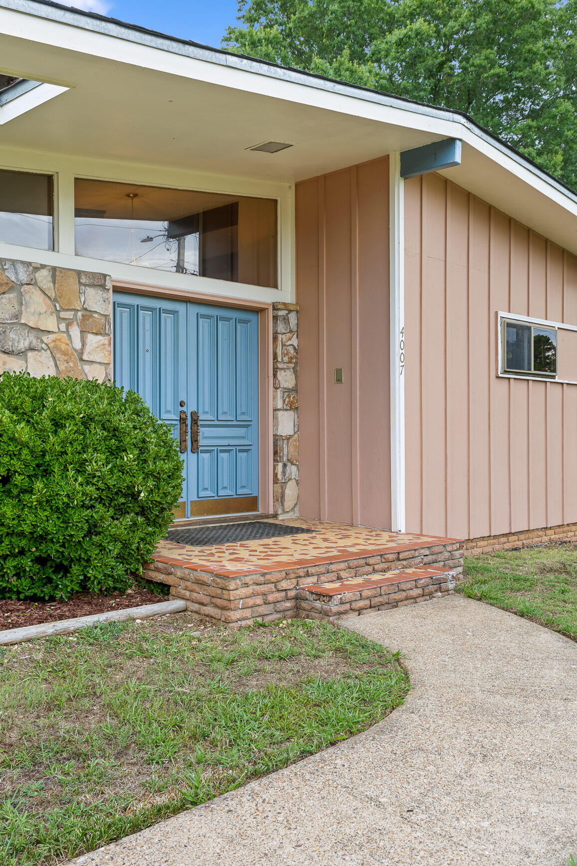 4007 Webb Road