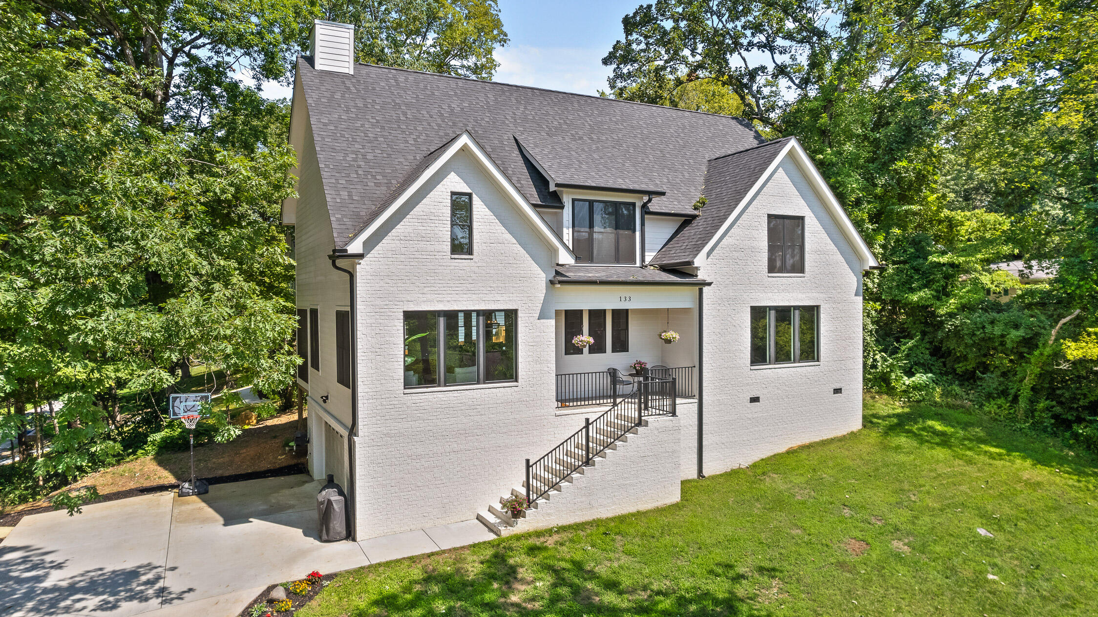 133 Flora Circle
