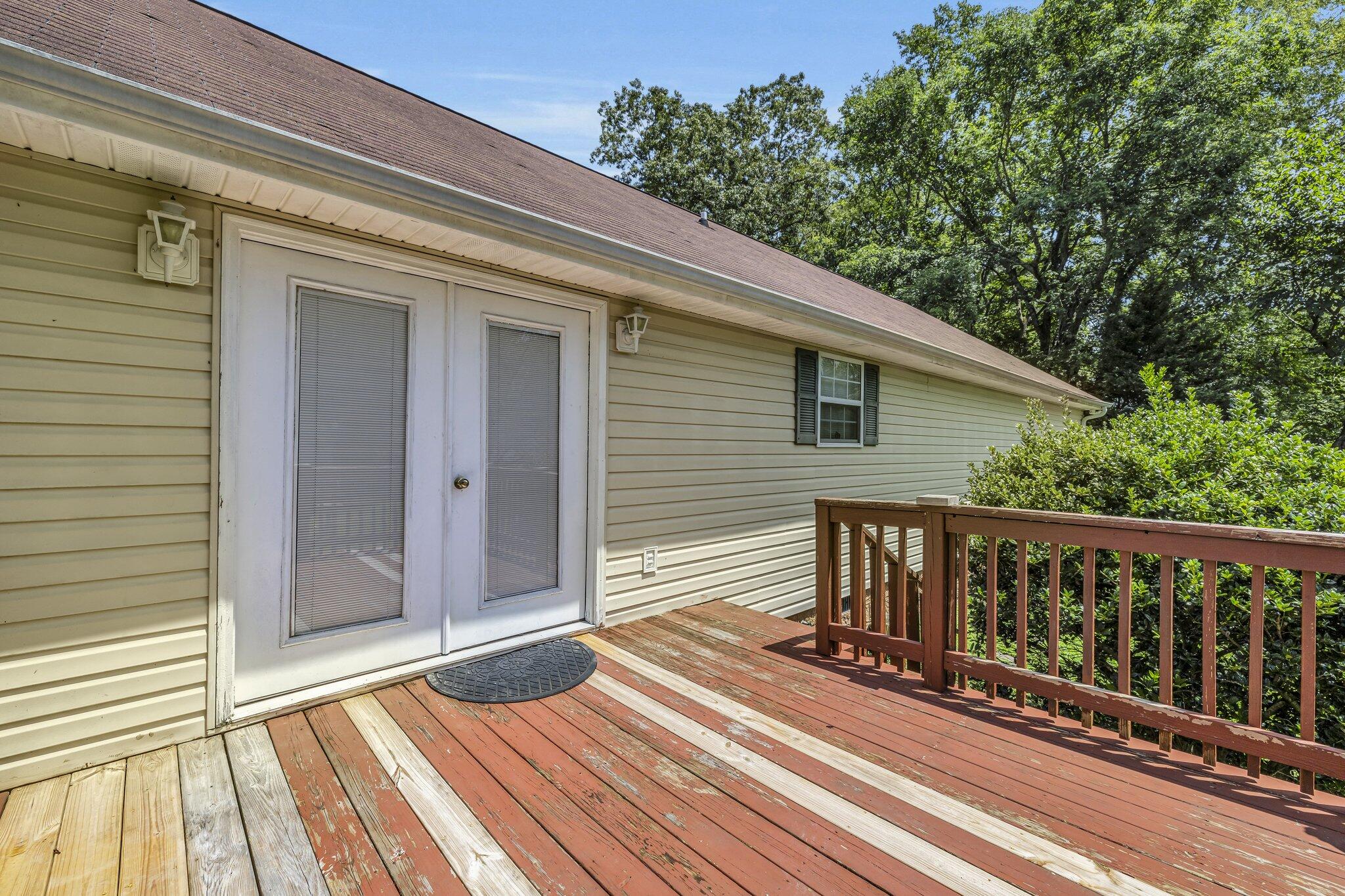 883 N Pryor Cove Road