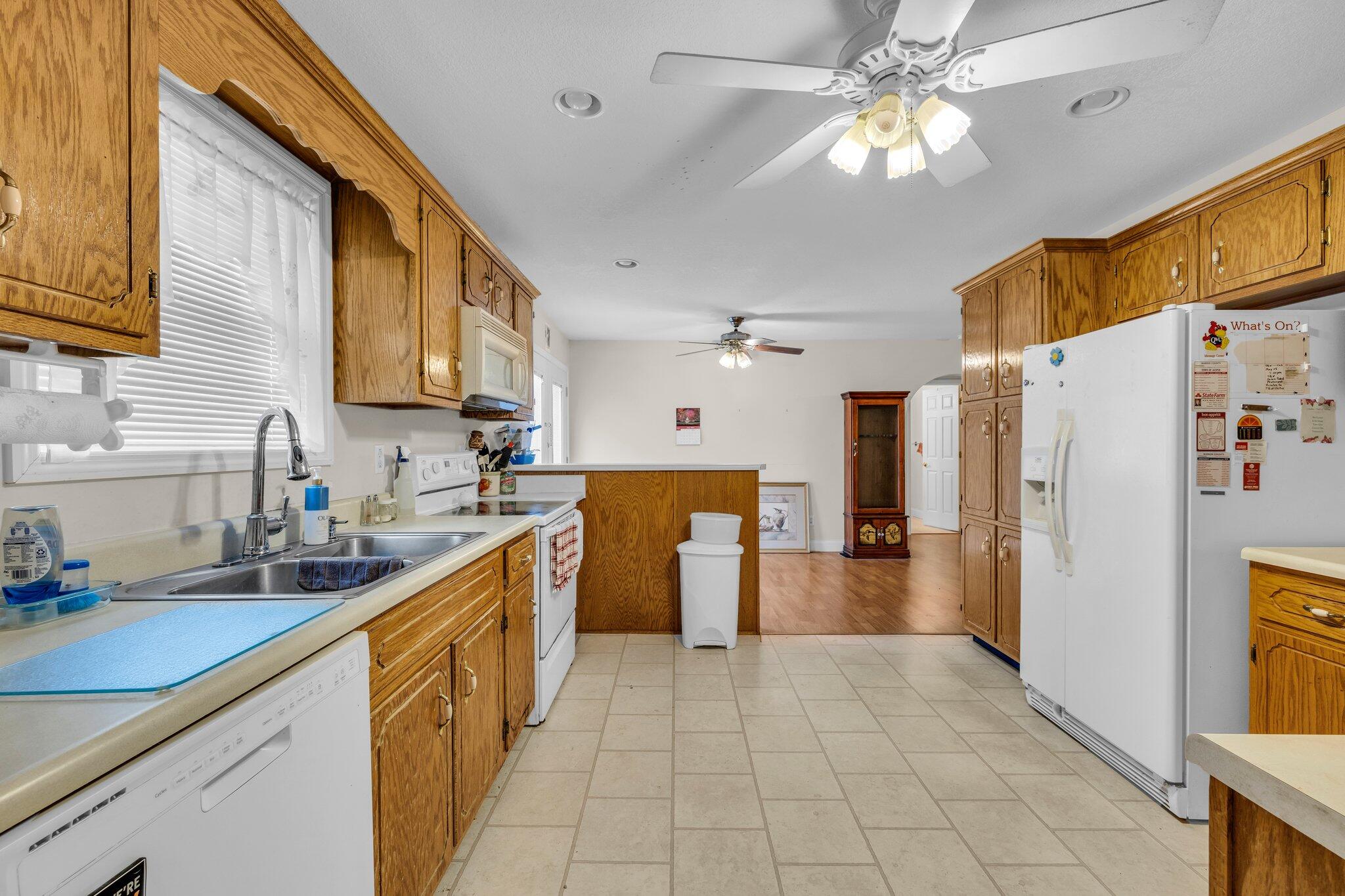 883 N Pryor Cove Road