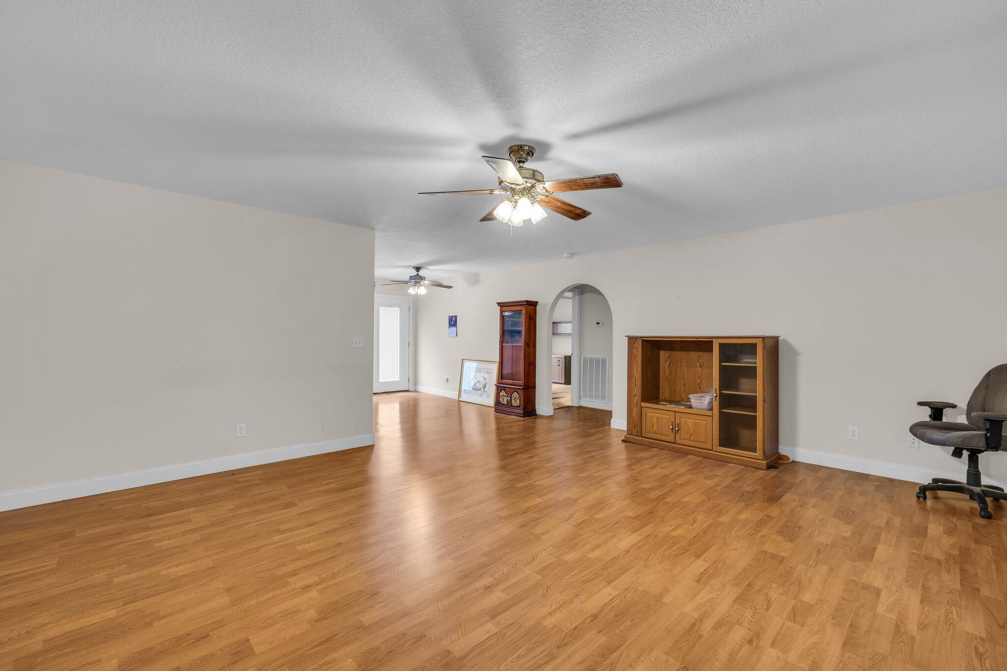883 N Pryor Cove Road
