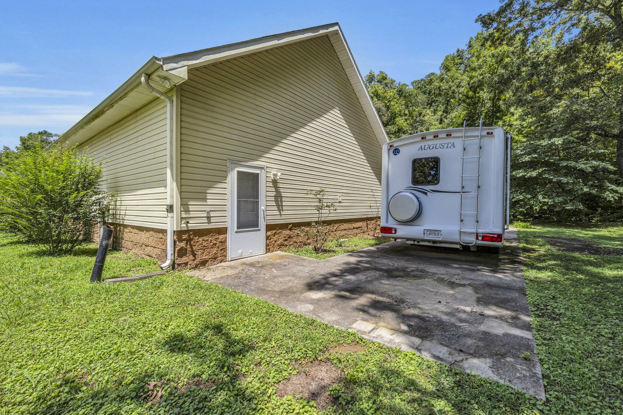 883 N Pryor Cove Road