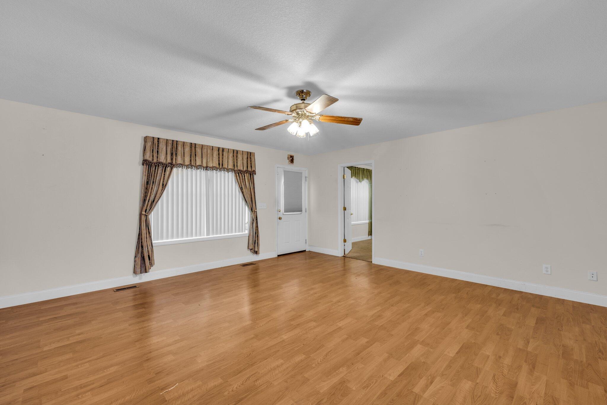 883 N Pryor Cove Road