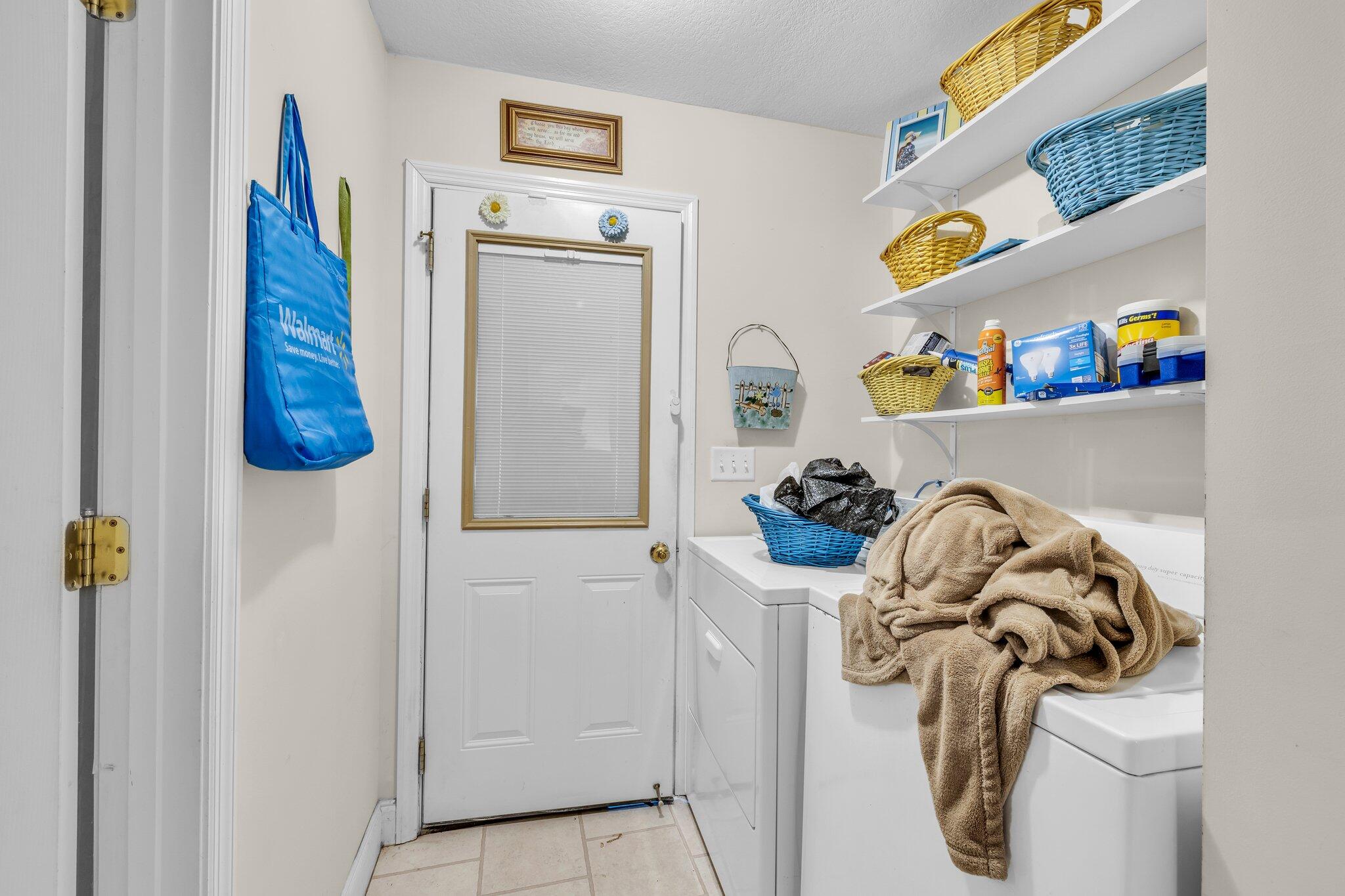 883 N Pryor Cove Road