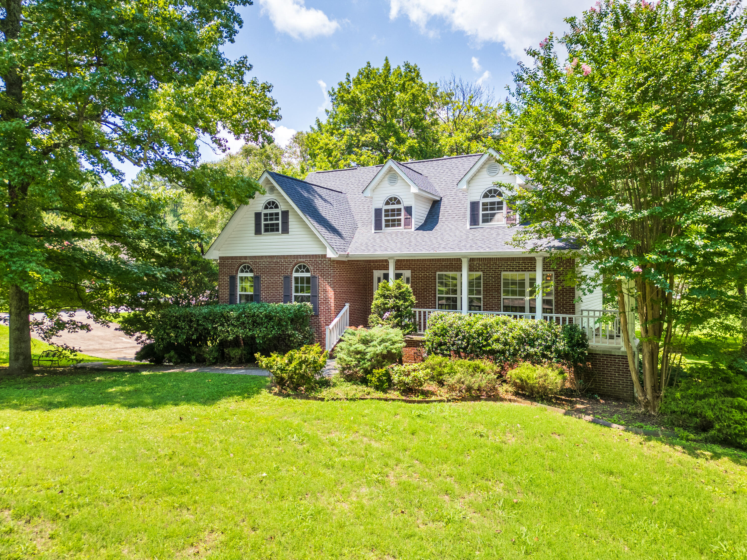 501 Cloudview Lane